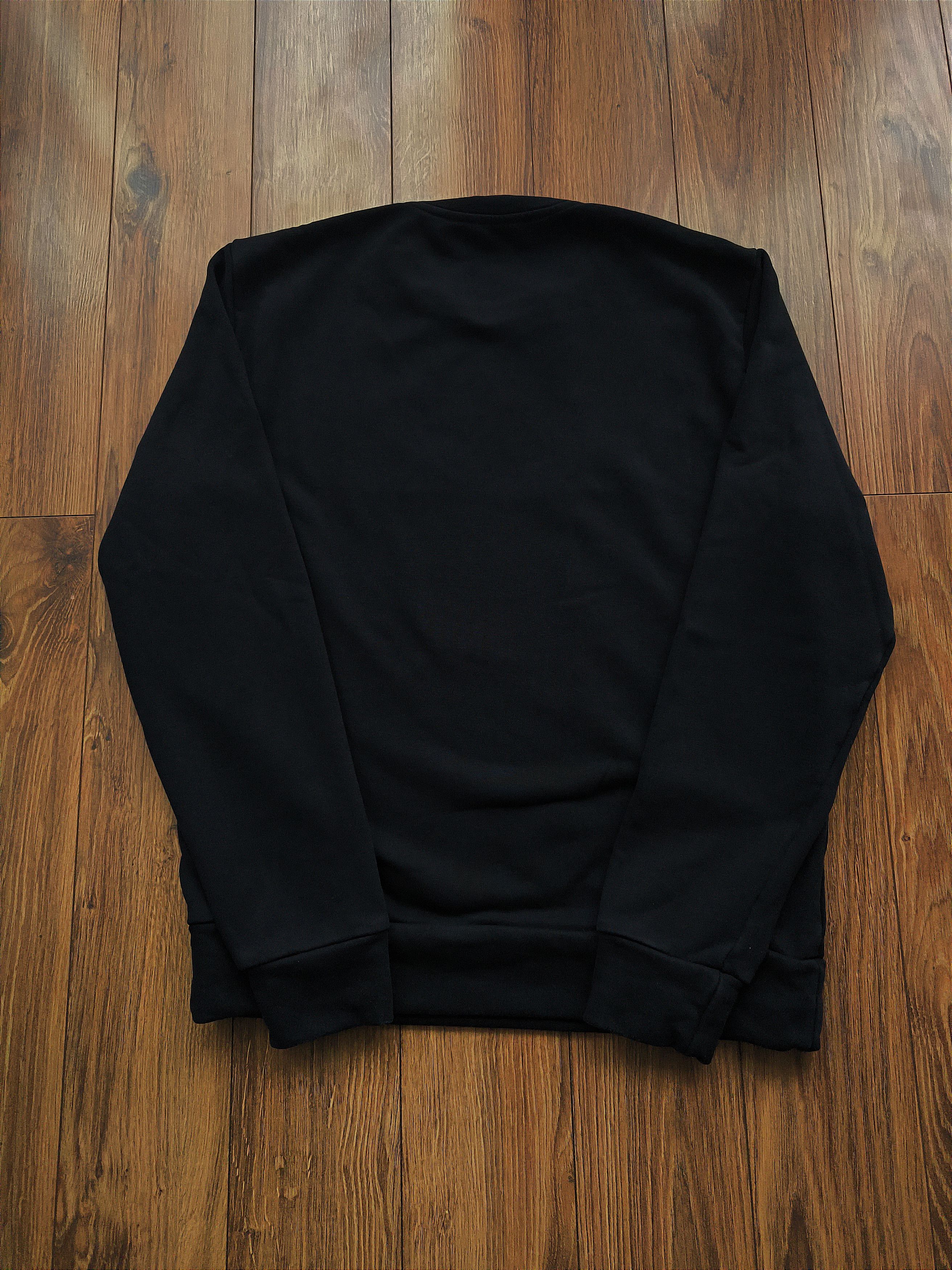 Fendi Fendi Eyed Black Crewneck, size M, good condition Size US M / EU 48-50 / 2 - 2 Thumbnail