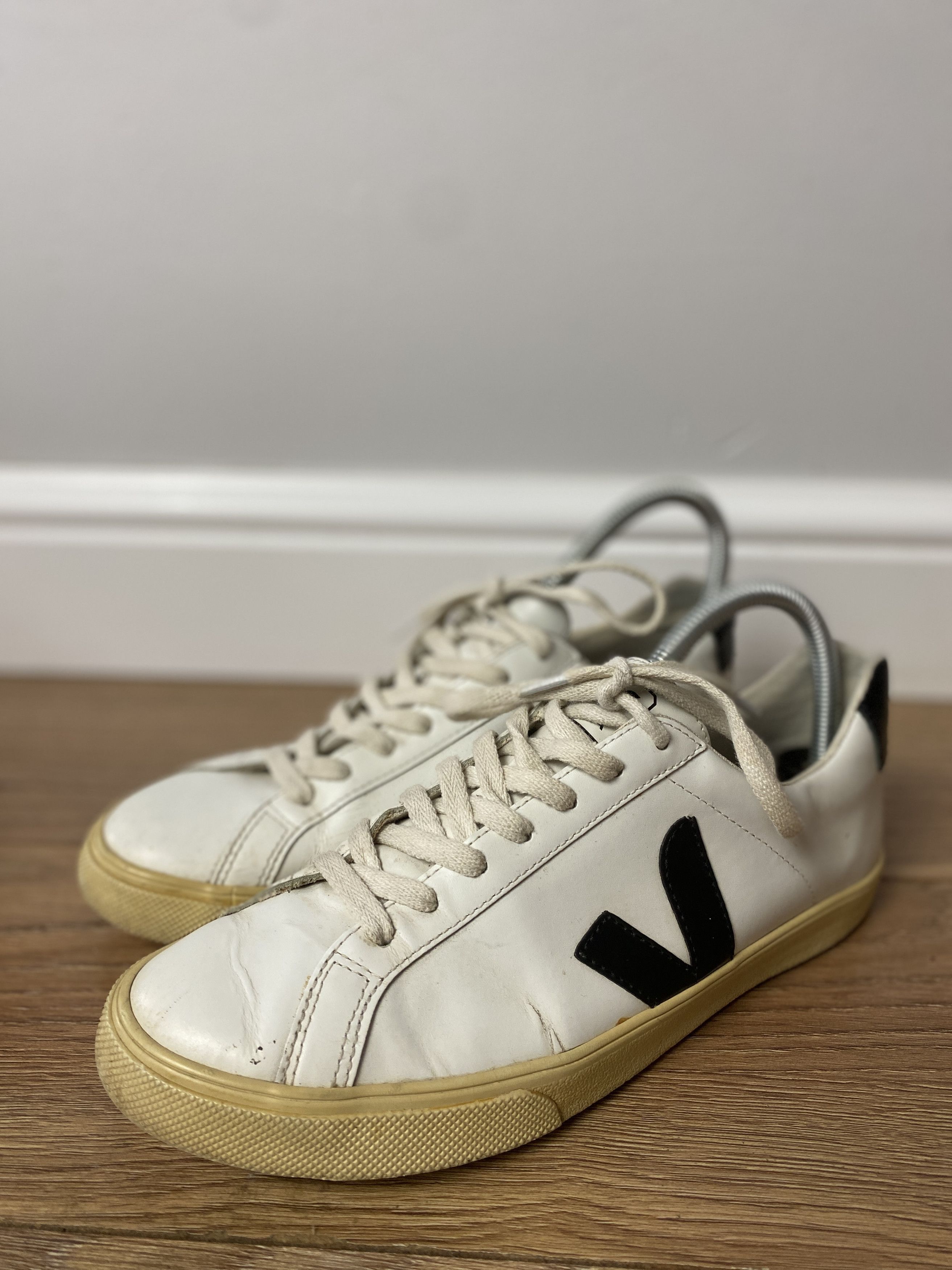 Veja Veja low top sneakers shoes Size US 9 / IT 39 - 1 Thumbnail
