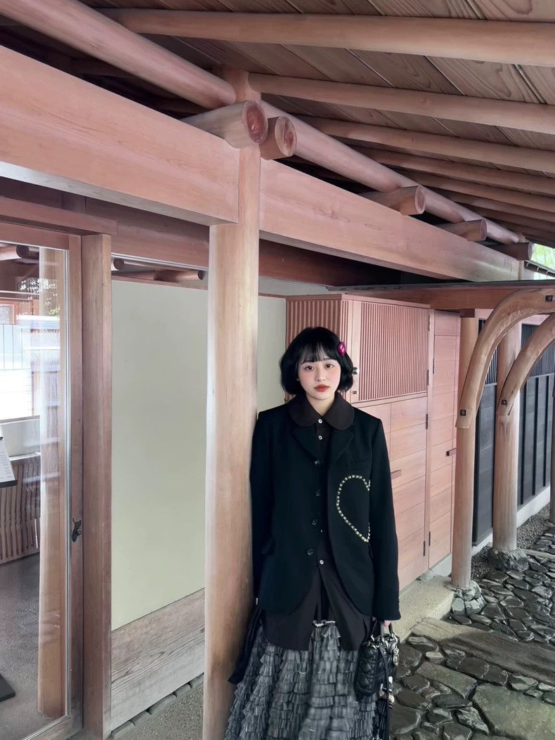 Comme des Garcons Comme Des Garcons Yuanbao collar irregular hem shirt skirt Size S / US 4 / IT 40 - 5 Thumbnail