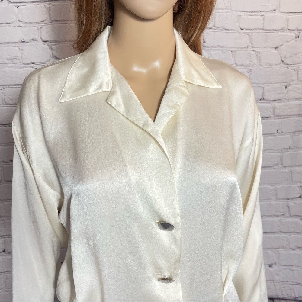 St. John Vintage St. John Silk Ivory Long Sleeve Blouse Size 4 Size S / US 4 / IT 40 - 5 Thumbnail