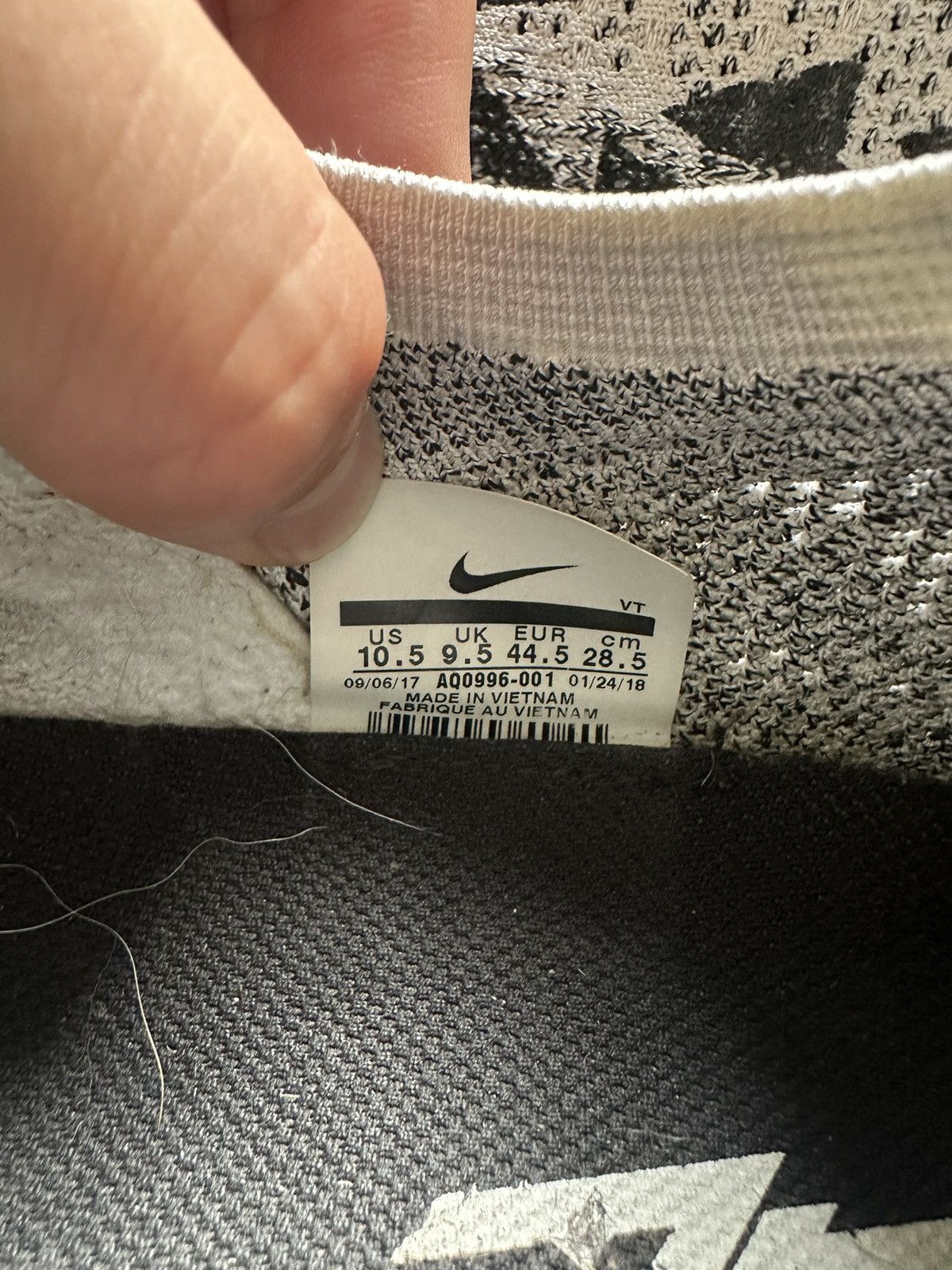 Acronym × Nike Nike Vapormax Moc Acronym Volt/Bone Size US 9.5 / EU 42-43 - 6 Thumbnail