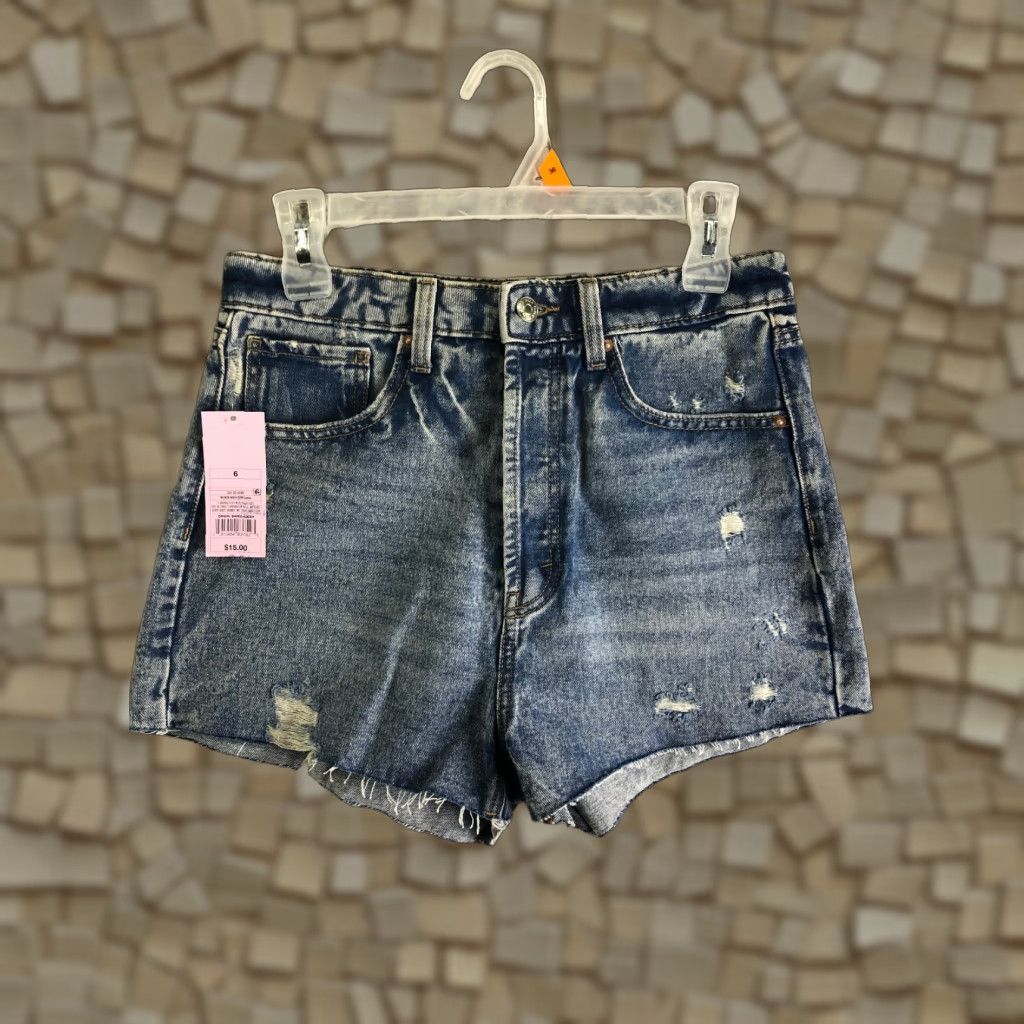 Vintage Wild Fable Womens Size 6 High Rise Cutoff Medium Wash Blue Denim Jean Shorts Size 28" / US 6 / IT 42 - 1 Thumbnail