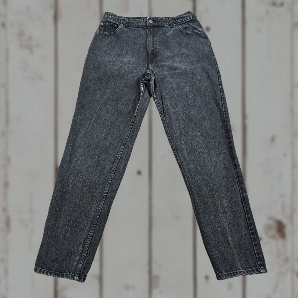 Levi's VINTAGE Levi's Jeans 551 Womens 16 Long Black Tapered Relaxed 90s USA 32x32 Size 38" / US 16 / IT 52 - 1 Thumbnail