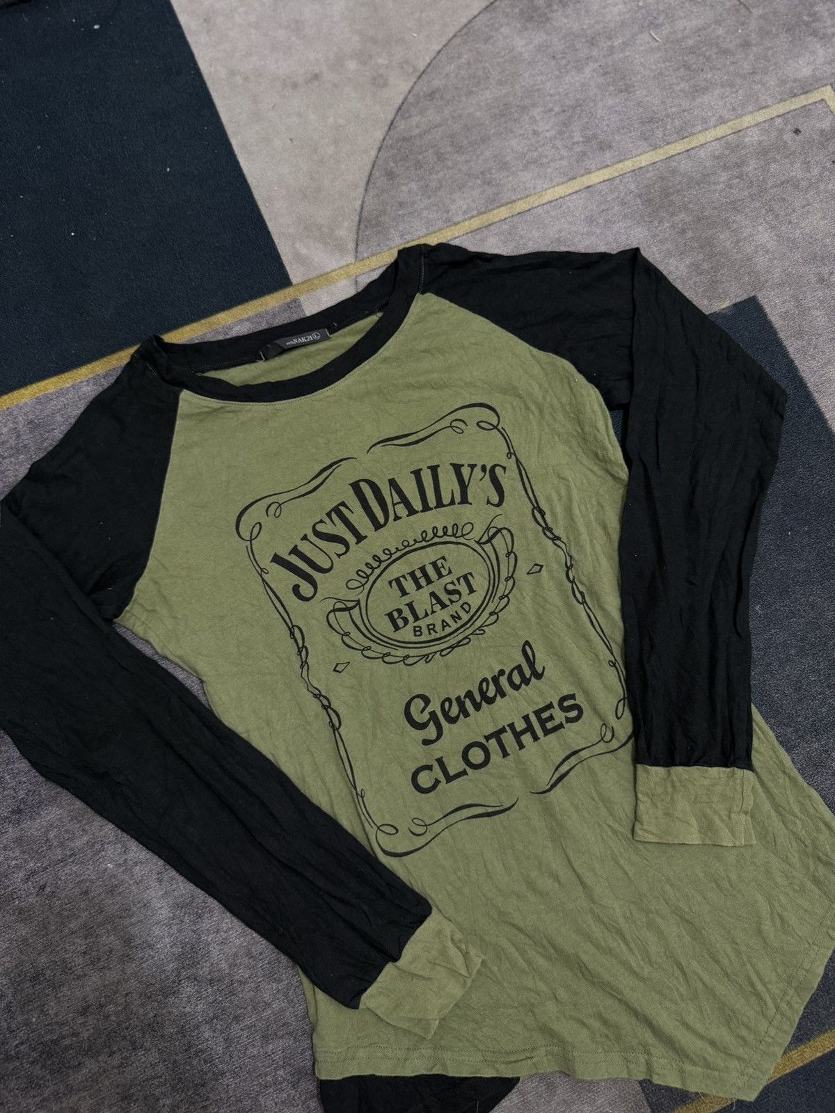 Other Y2K whit NAK 21 LONG SLEEVE Size M / US 6-8 / IT 42-44 - 2 Thumbnail