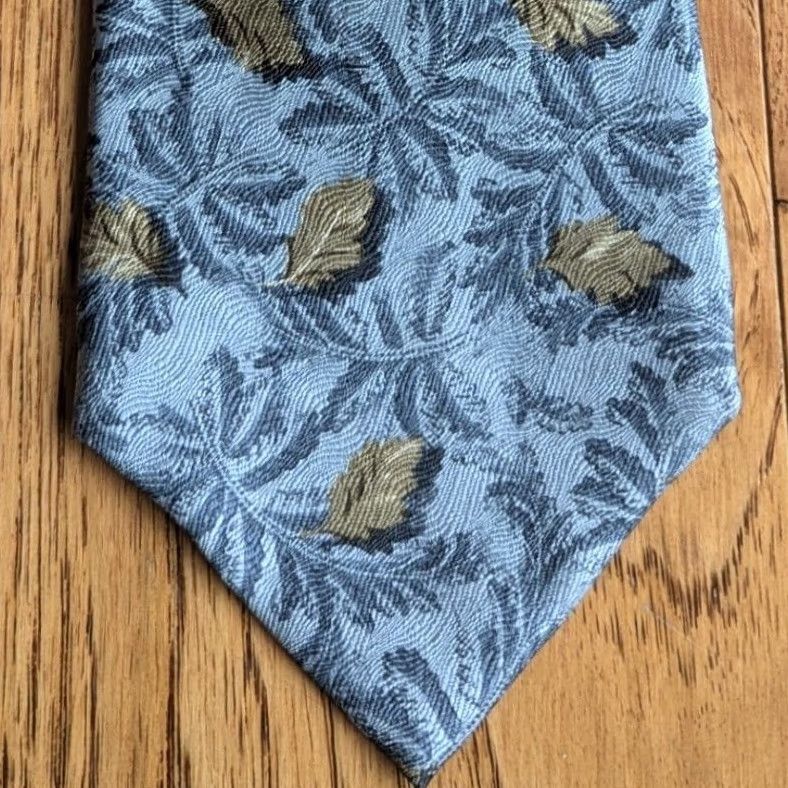 Vintage VILLA BOLGHERI Silk Tie Blue Gold Leaf Botanical Pattern Necktie Made in Italy Size ONE SIZE - 2 Thumbnail