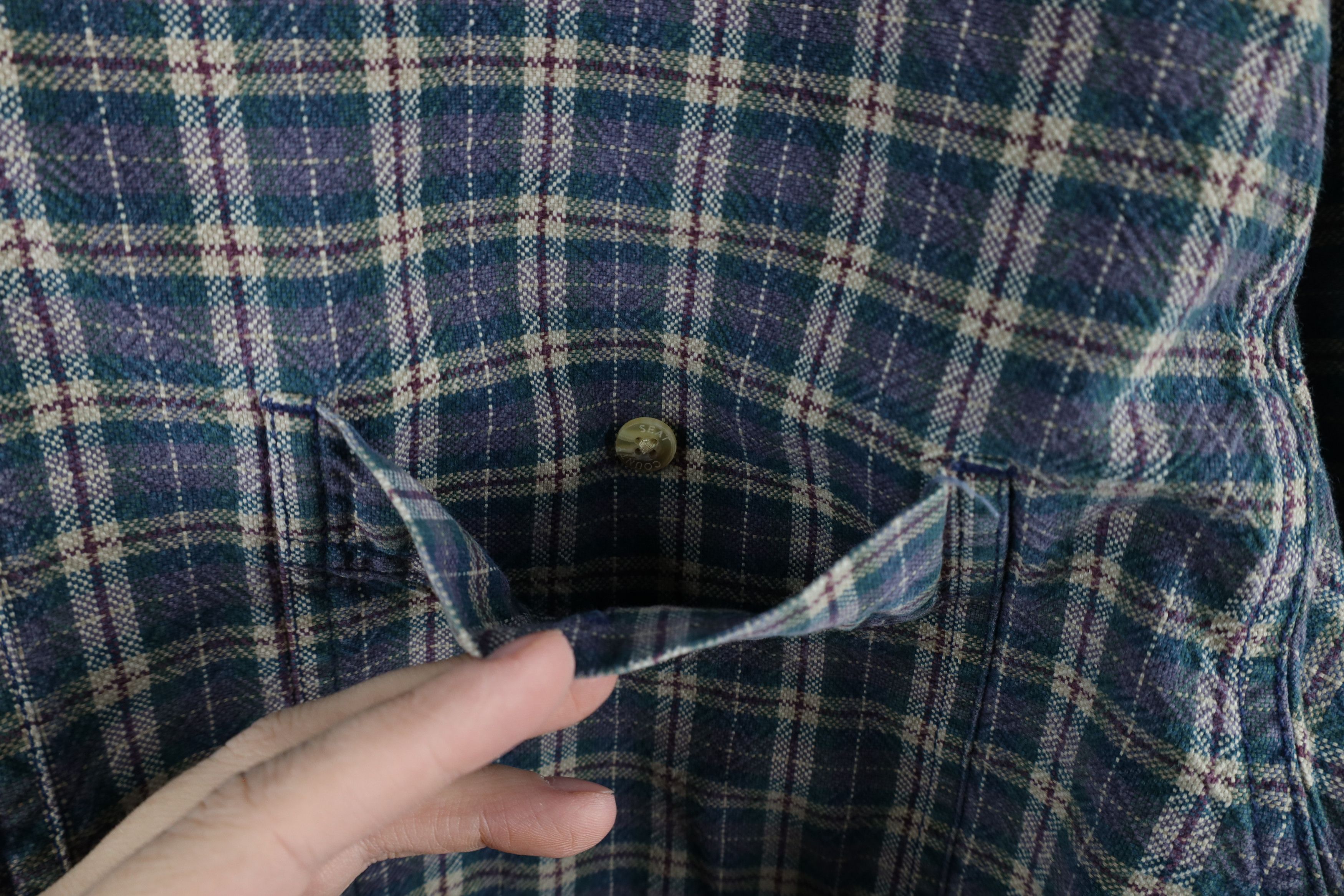 Vintage Vintage 90s Streetwear Heavyweight Collared Button Shirt Size US L / EU 52-54 / 3 - 6 Thumbnail