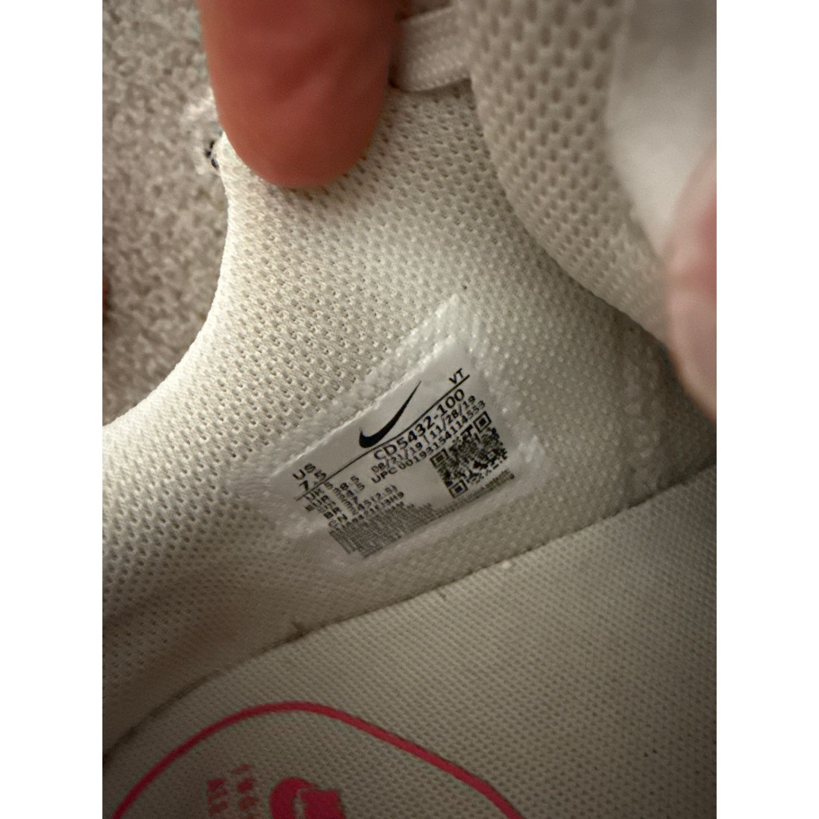 Nike Nike Air Max Excee Women's Sneaker in White Rush Pink,sz 7.5 Size US 7.5 / IT 37.5 - 4 Thumbnail