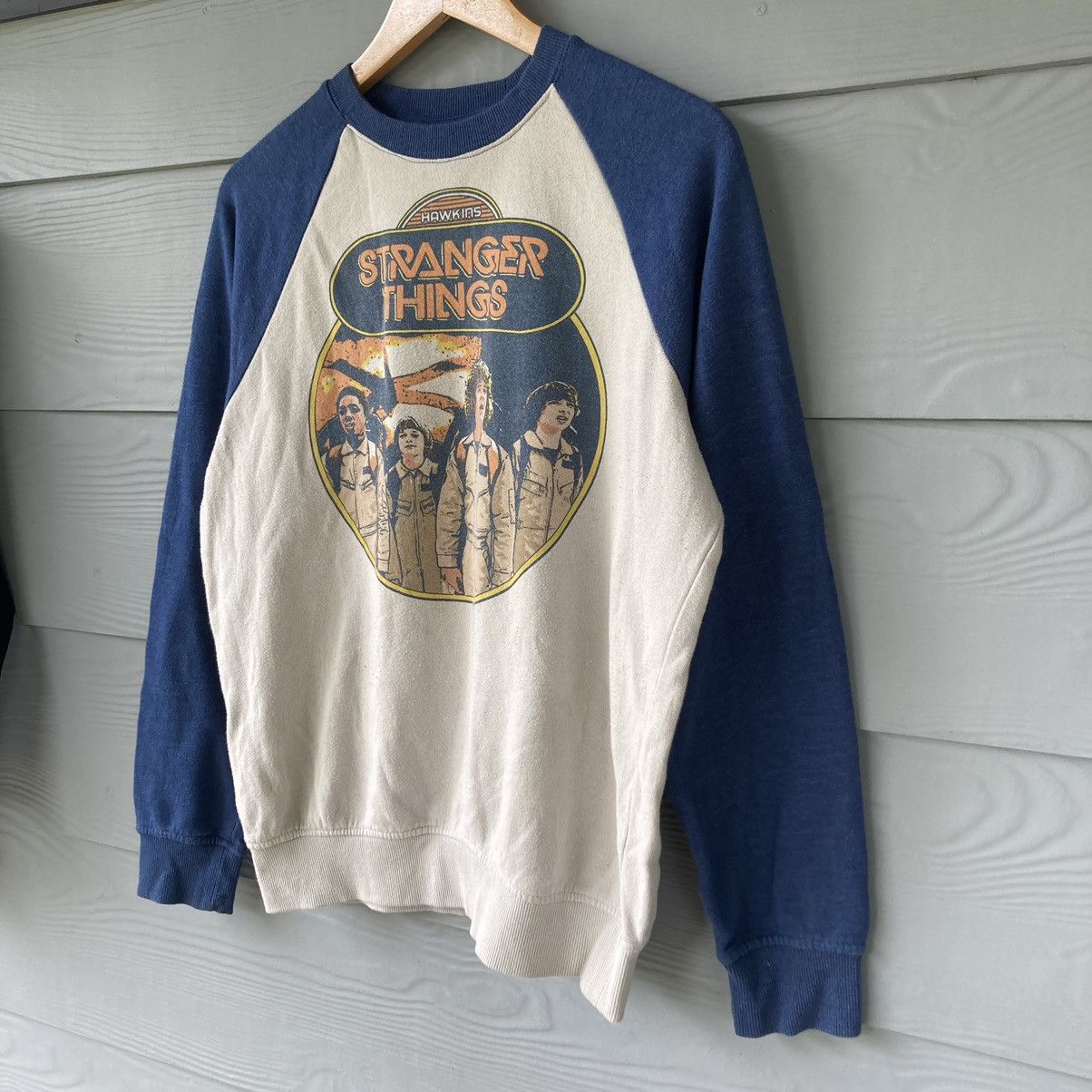Vintage Vintage Stranger Things Sweatshirt Size US S / EU 44-46 / 1 - 3 Thumbnail