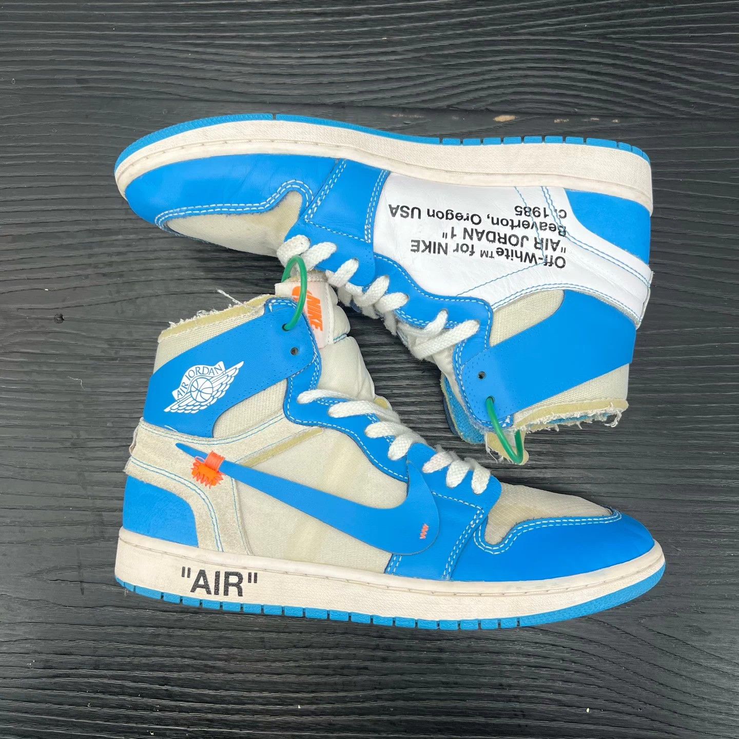 Nike AJ1 University Blue 44 Like New Box Size US 9 / EU 42 - 3 Thumbnail