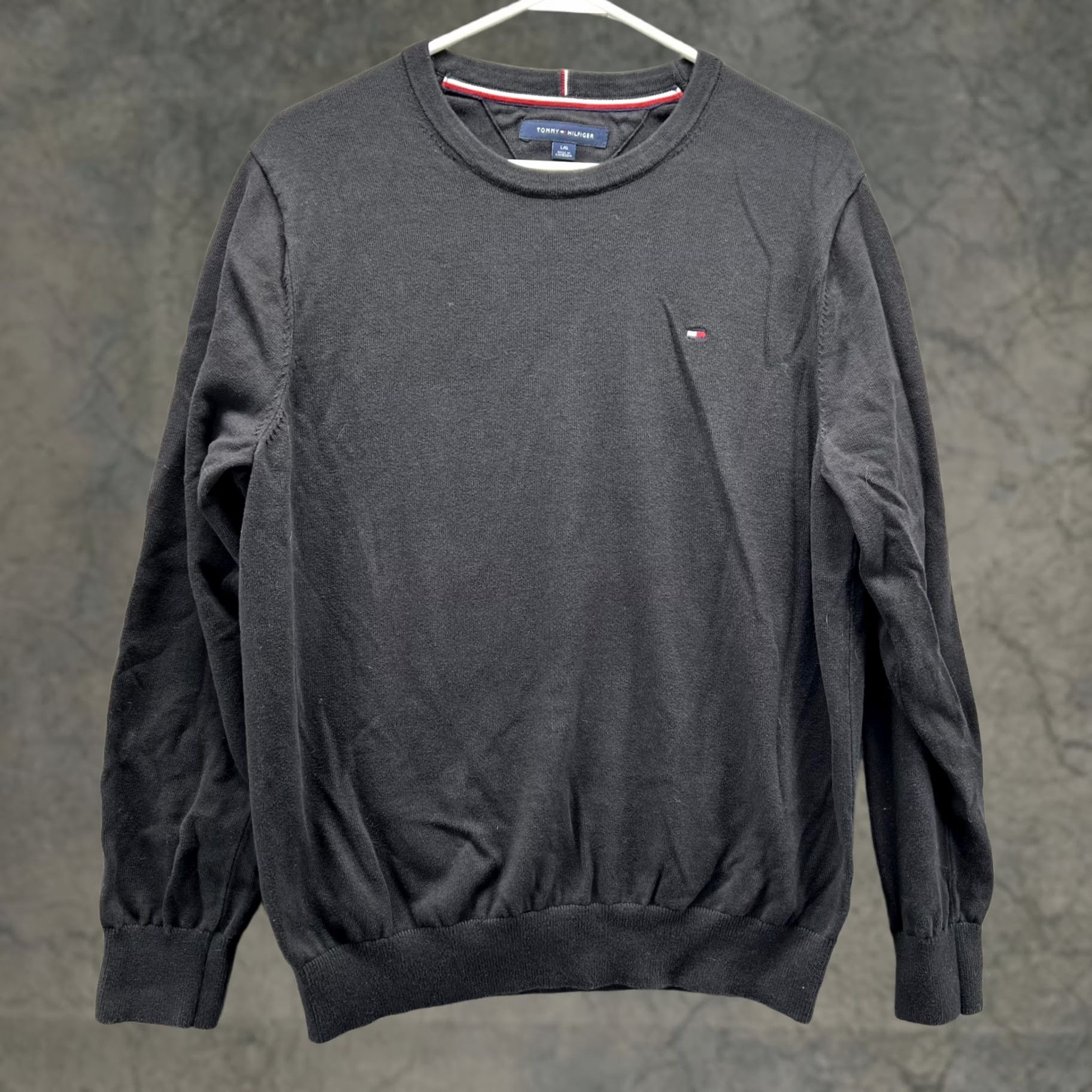 Tommy Hilfiger Tommy Hilfiger Sweater Men Large Adult Black Pullover Crewneck Sweatshirt, Regular Fit, Logo, All Seasons, Cotton, Fleece, Long Sleeve, Button Front Size US L / EU 52-54 / 3 - 1 Thumbnail