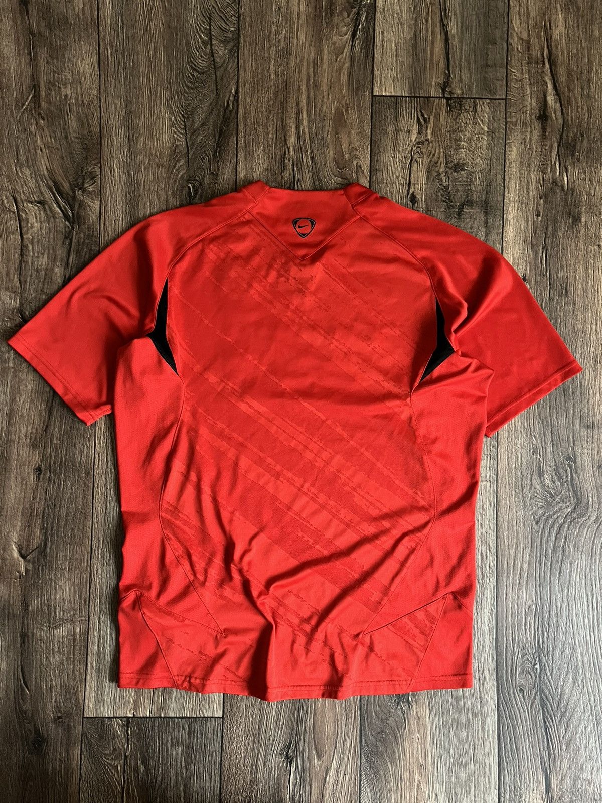 Nike Vintage Manchester United Nike 2007-2008 Training AIG Jersey Size US L / EU 52-54 / 3 - 13 Thumbnail
