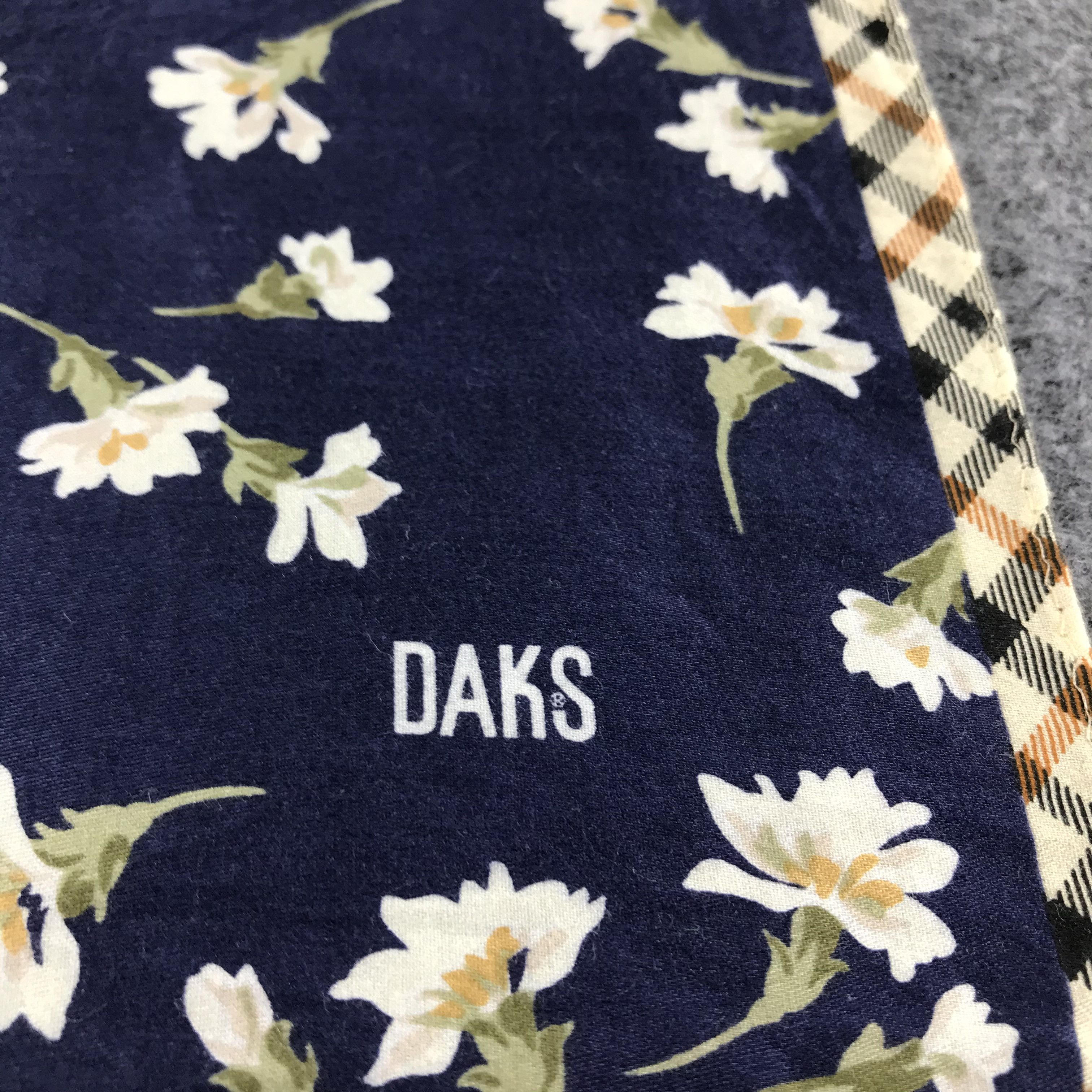 DAKS × Vintage DAKS Floral Handkerchief Neckerchief Bandana SCT082 Size ONE SIZE - 4 Thumbnail