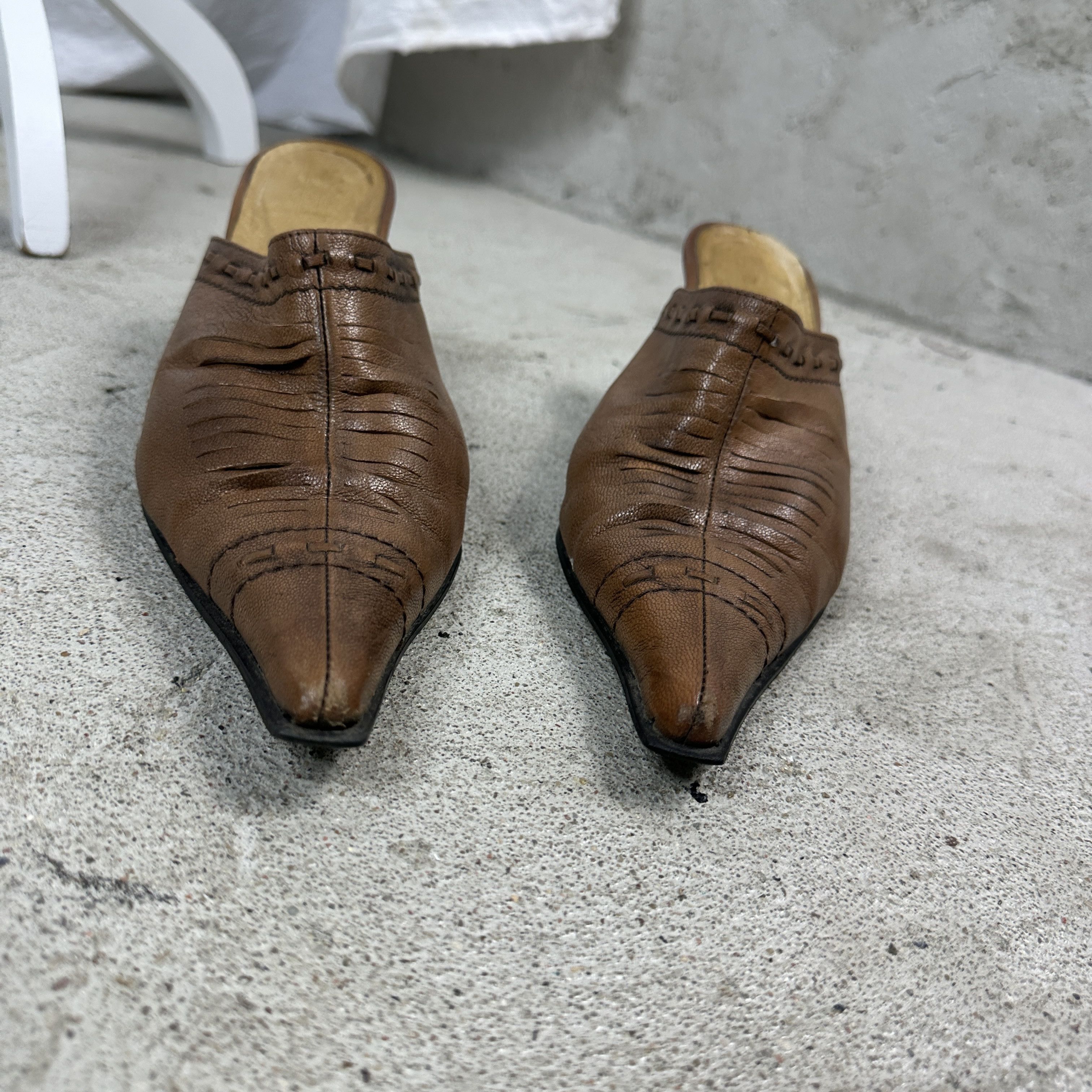 Vintage Vintage Y2K Avant Garde Leather Mules Size US 9 / IT 39 - 7 Thumbnail