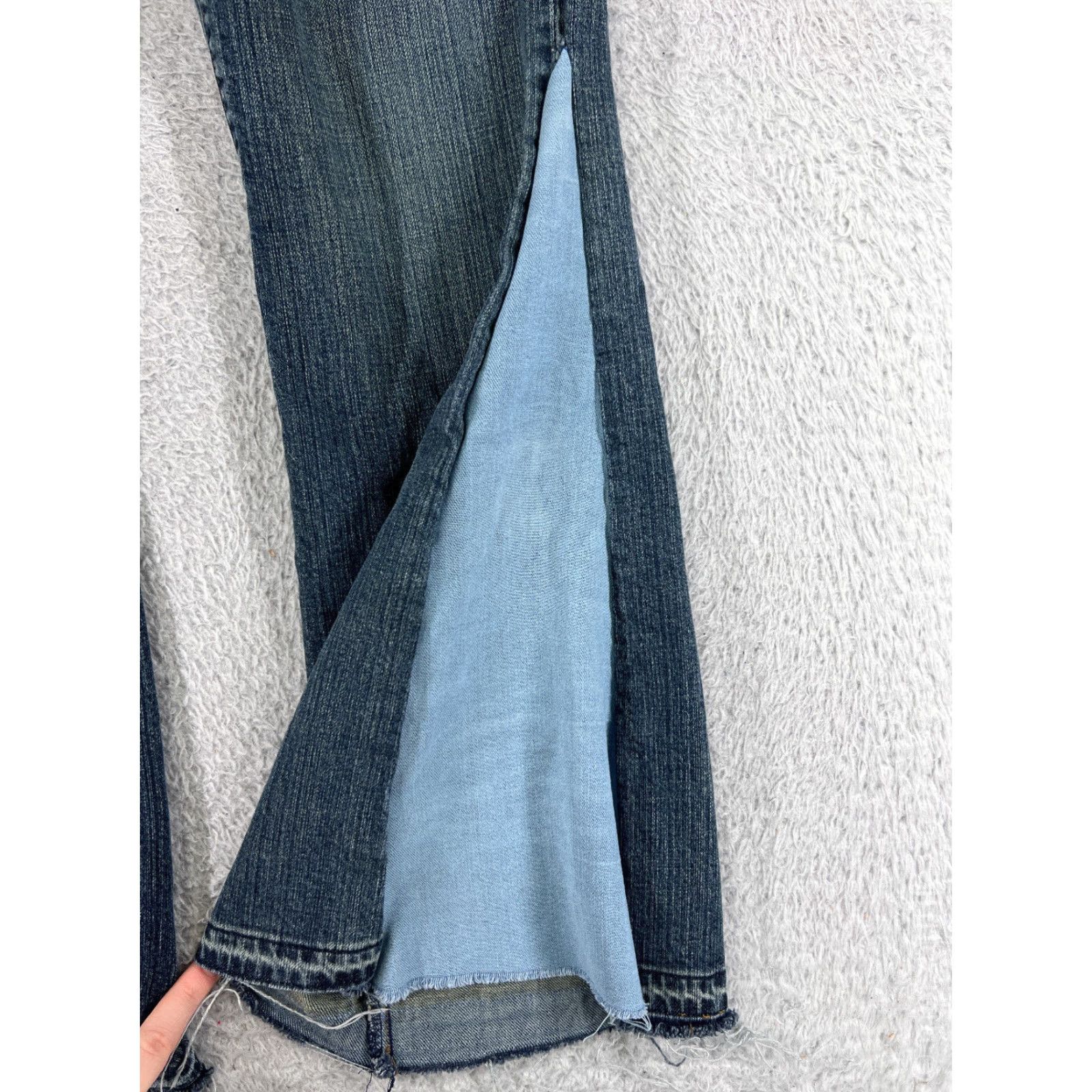 Gap Gap Jeans Womens 6a Blue Denim Flared Distressed Stretch Medium Wash 28in Inseam 5-Pocket 90s Southwestern Style Mens/Womens Size 34" / US 12 / IT 48 - 4 Thumbnail