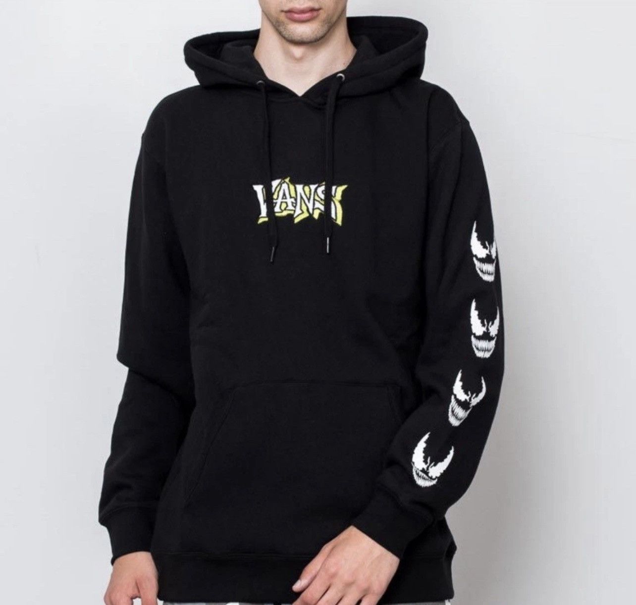Vans Vans X Marvel Comics Venom Embroidered Pullover Hoodie Size US L / EU 52-54 / 3 - 1 Thumbnail