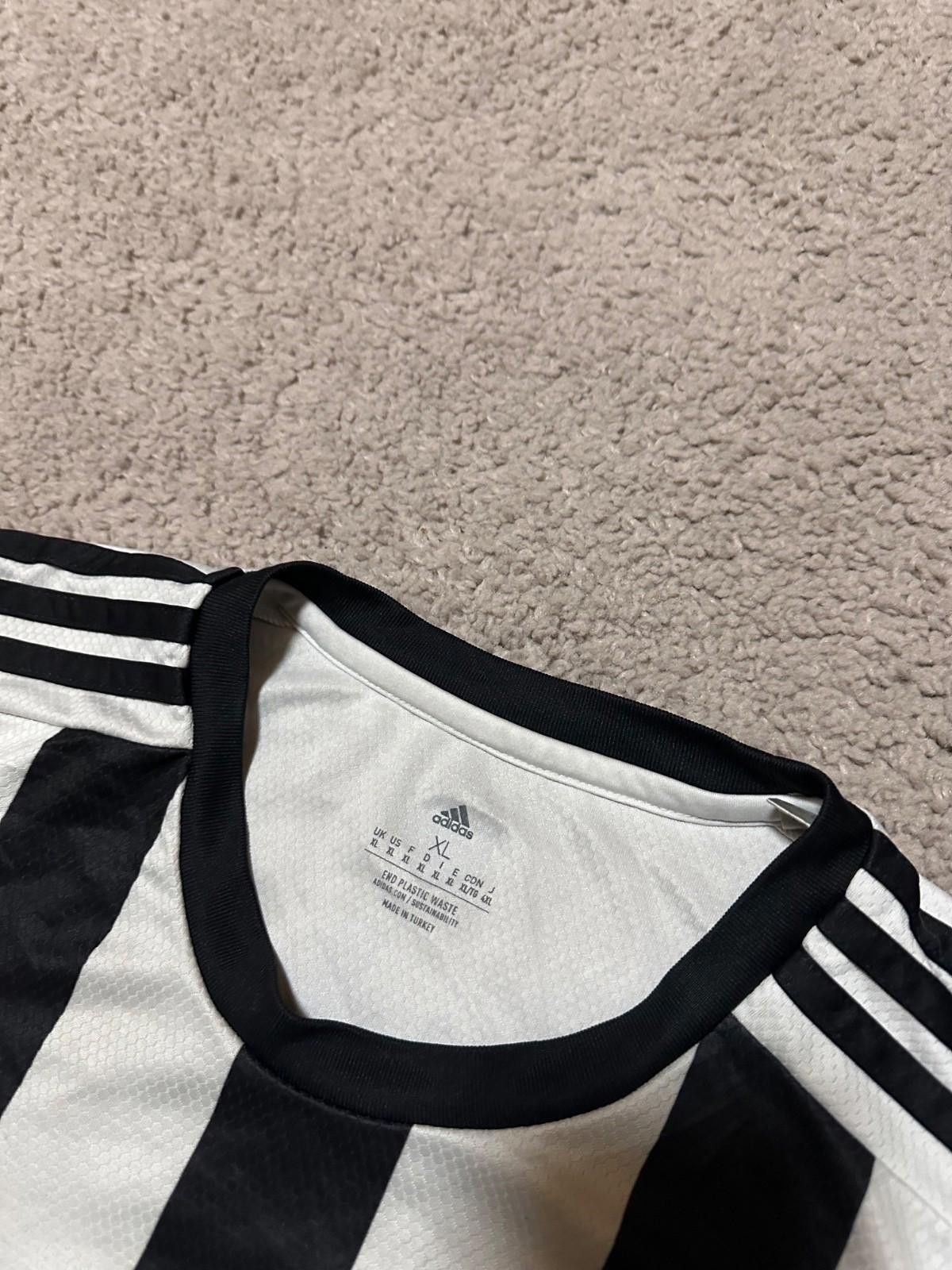 Adidas BESIKTAS 2022 2023 AWAY SHIRT FOOTBALL SOCCER JERSEY ADIDAS Size US XL / EU 56 / 4 - 4 Thumbnail