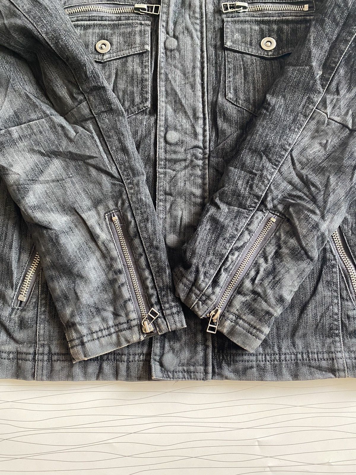 If Six Was Nine × Japanese Brand × Le Grande Bleu (L.G.B.) ⚡️SEND OFFERS⚡️ Roushatte Tectical Biker Denim Jacket Size US M / EU 48-50 / 2 - 8 Thumbnail