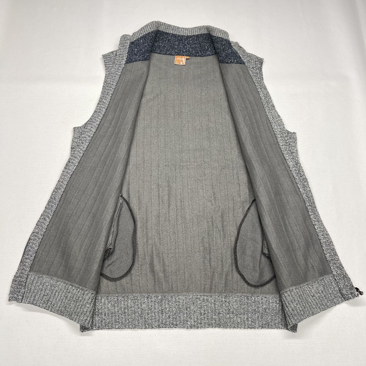 Other VTG US Icon Sweater Vest Grey Cable Knit Full Zip Patch Y2K Size US L / EU 52-54 / 3 - 8 Thumbnail