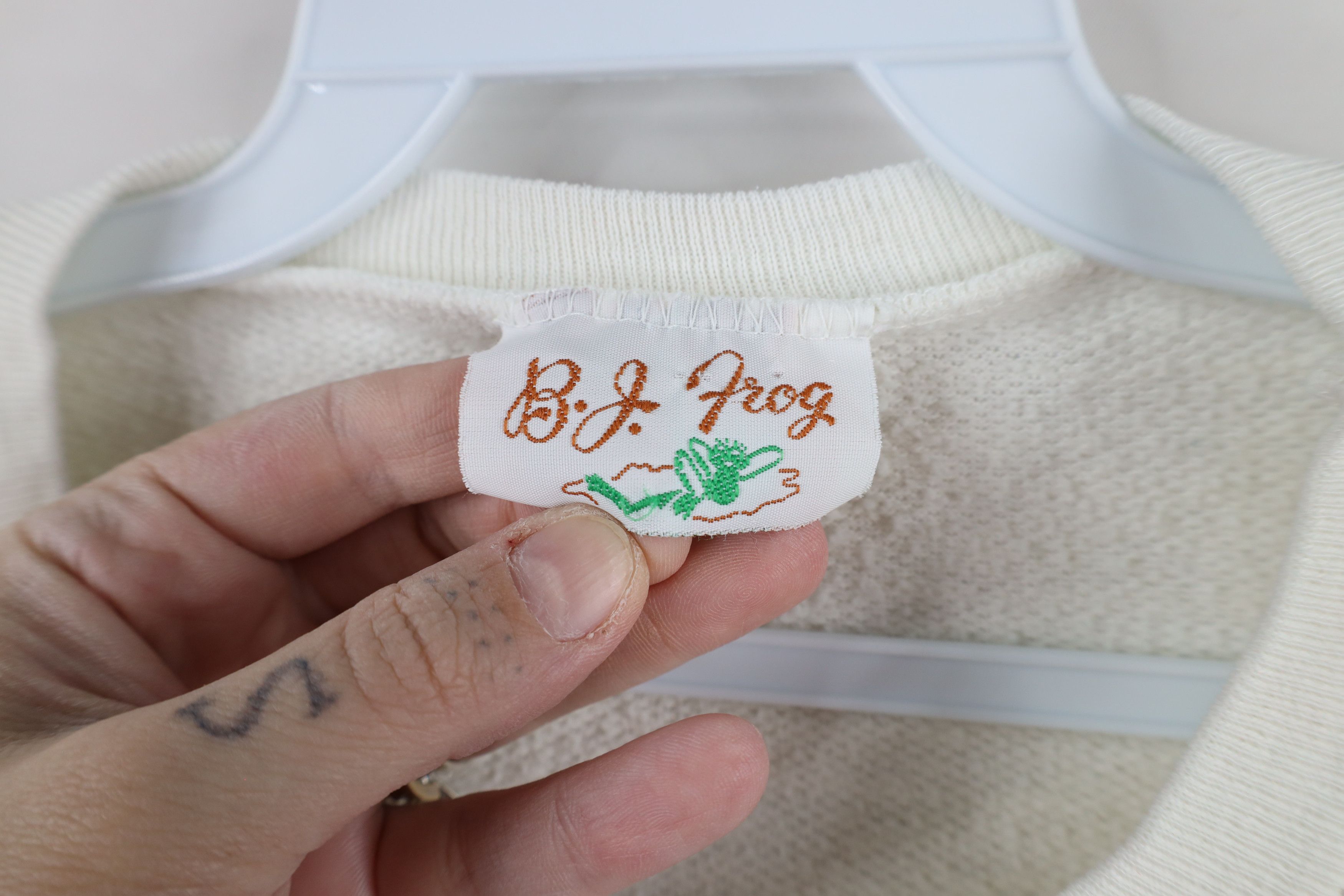 Vintage Vintage 80s Streetwear Cartoon Rabbit Crewneck Sweatshirt Size L / US 10 / IT 46 - 7 Thumbnail