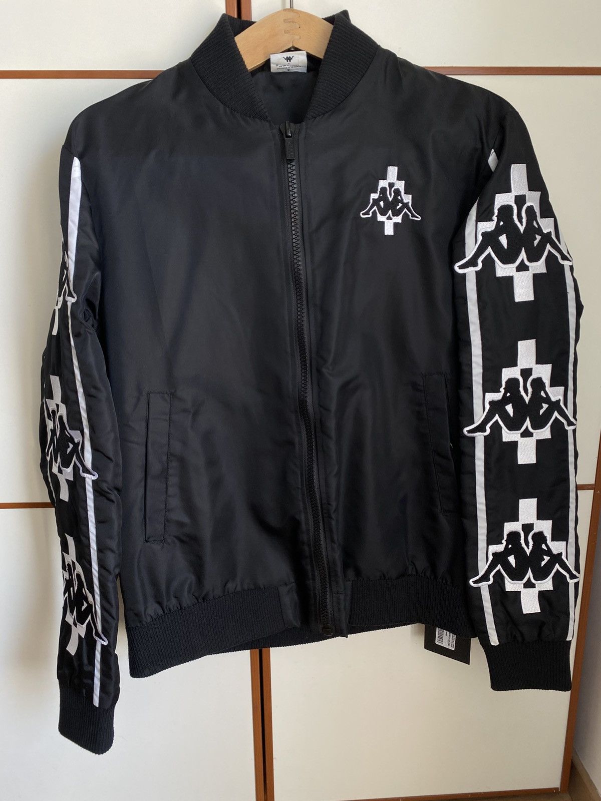 Kappa × Marcelo Burlon Marcelo Burlon x Kappa Men’s Bomber Jacket, size S, new Size US S / EU 44-46 / 1 - 1 Thumbnail