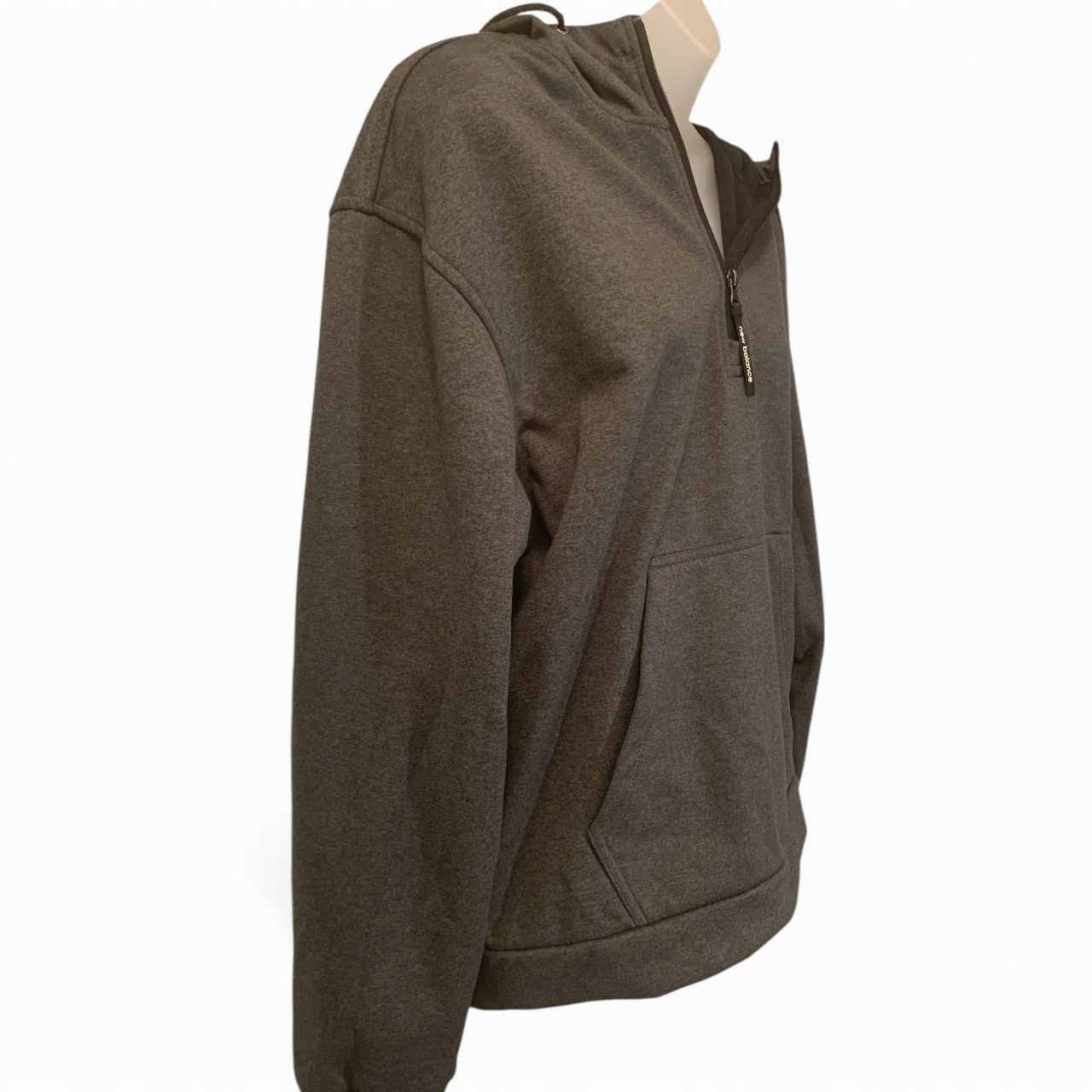New Balance Quarter Zip Pullover. (Item#10034) Size US S / EU 44-46 / 1 - 2 Thumbnail