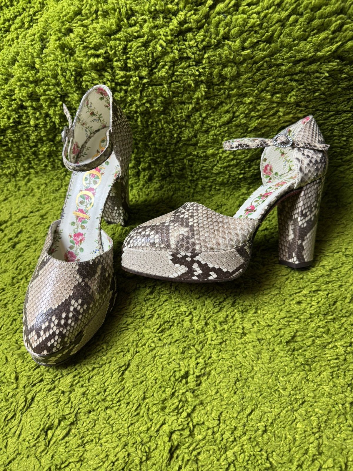 Gucci Gucci real phyton snakeskin heels Size US 9 / IT 39 - 2 Thumbnail