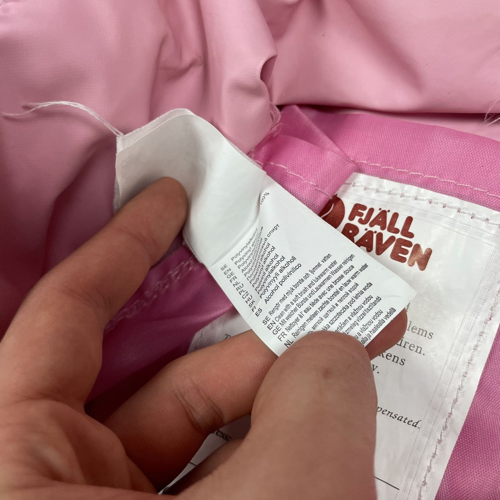 Fjallraven Fjallraven Kanken Women's Pink Everyday Outdoor Backpack Bag Size ONE SIZE - 8 Thumbnail