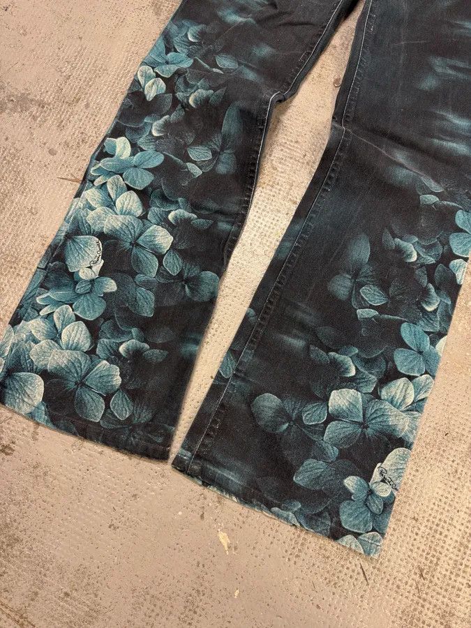 Designer × Roberto Cavalli × Vintage FW2000 Roberto Cavalli Blue Flowers Spectrum Pants Size US 31 - 8 Thumbnail