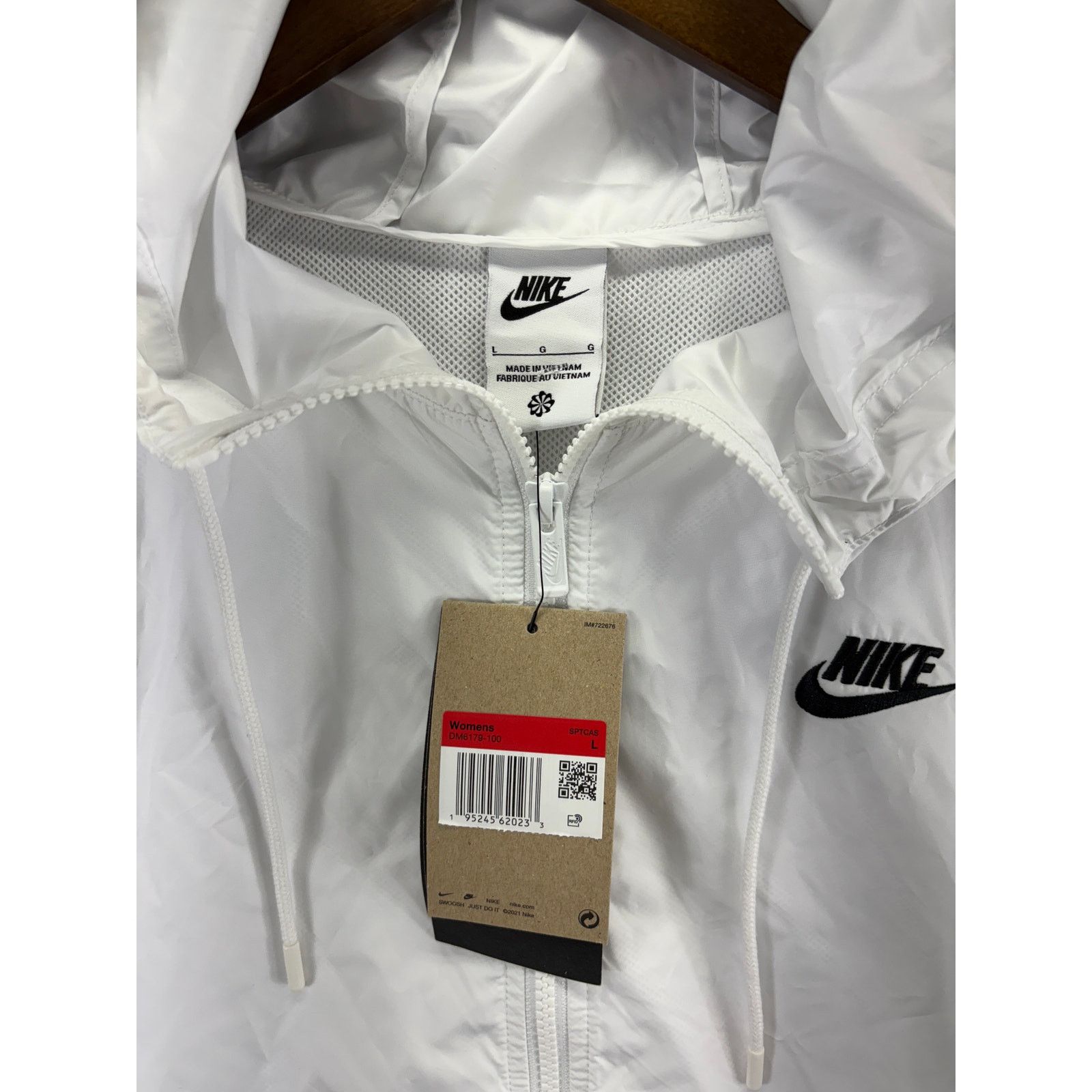 Nike Nike Windrunner Water Repel Jacket Womens Large White NEW L Size L / US 10 / IT 46 - 5 Thumbnail