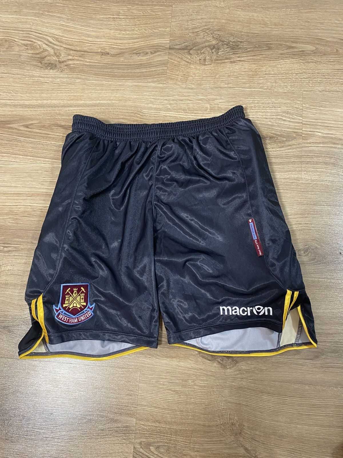 Macron Macron West Ham United Goalkeeper Issue Player Shorts Size:L Size US 34 / EU 50 - 1 Thumbnail