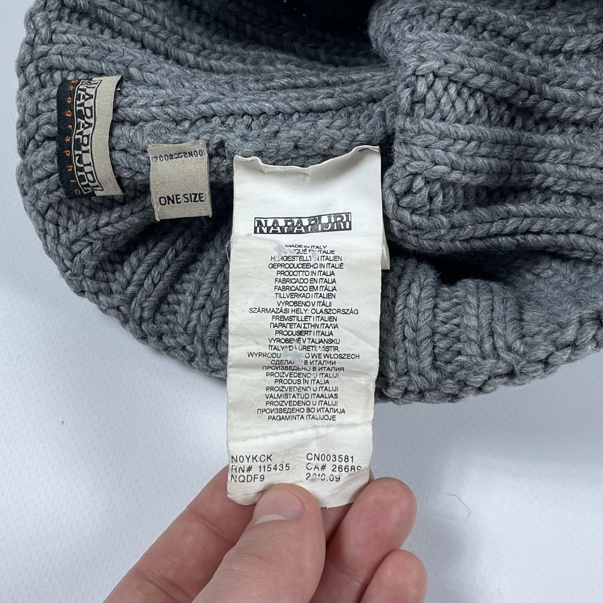 Napapijri Napapijri Winter Hat Y2K/Gorpcore Style Size ONE SIZE - 8 Thumbnail