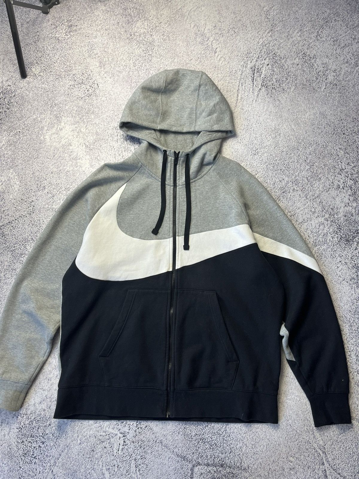 Nike Vintage Nike Big Swoosh Logo Zip Hoodie Y2K Size US XL / EU 56 / 4 - 4 Thumbnail