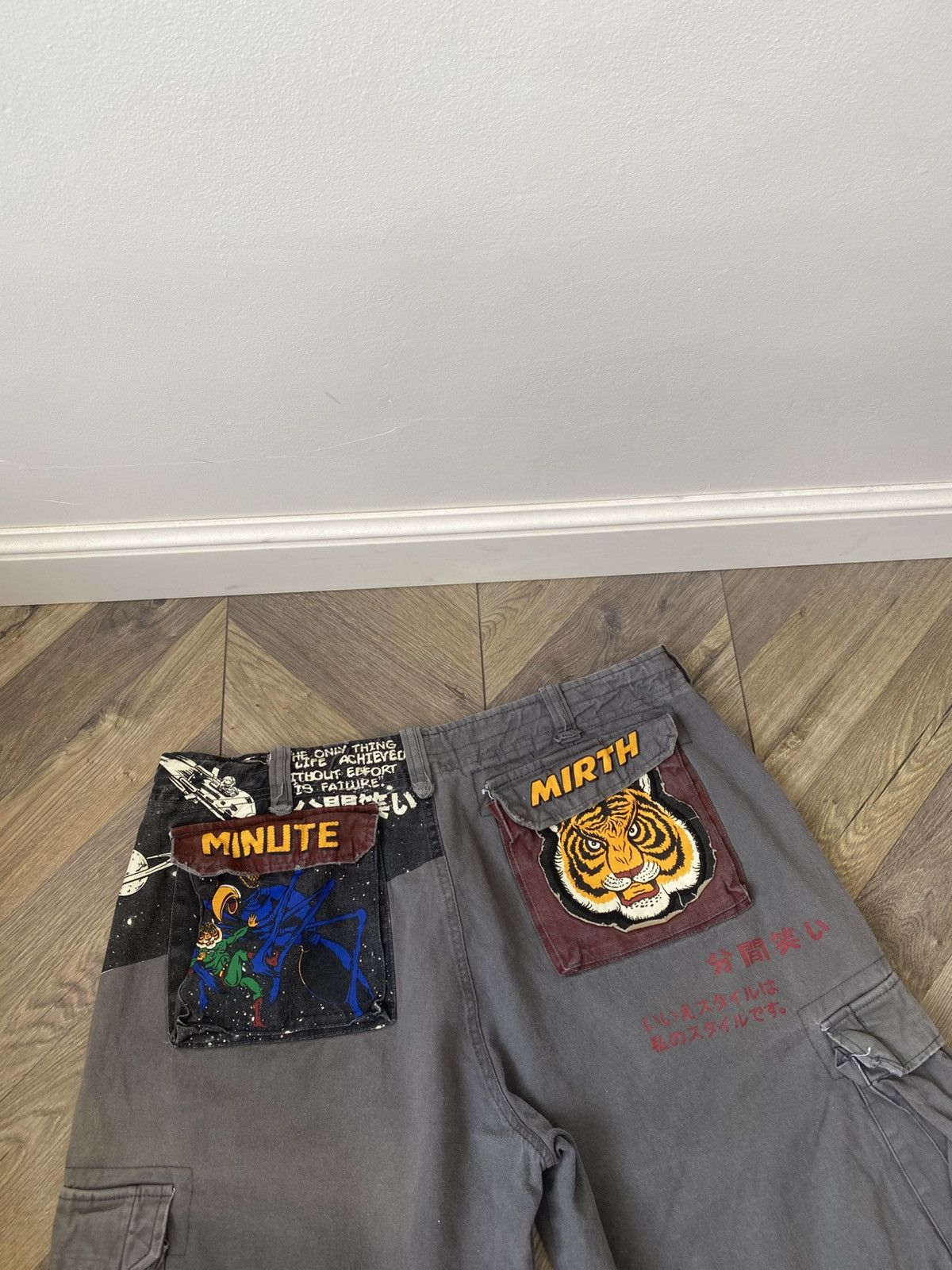 Japanese Brand × Vintage Vintage Minute Mirth Y2K Ed Hardy Style Cargo shorts Size US 40 / EU 56 - 9 Thumbnail