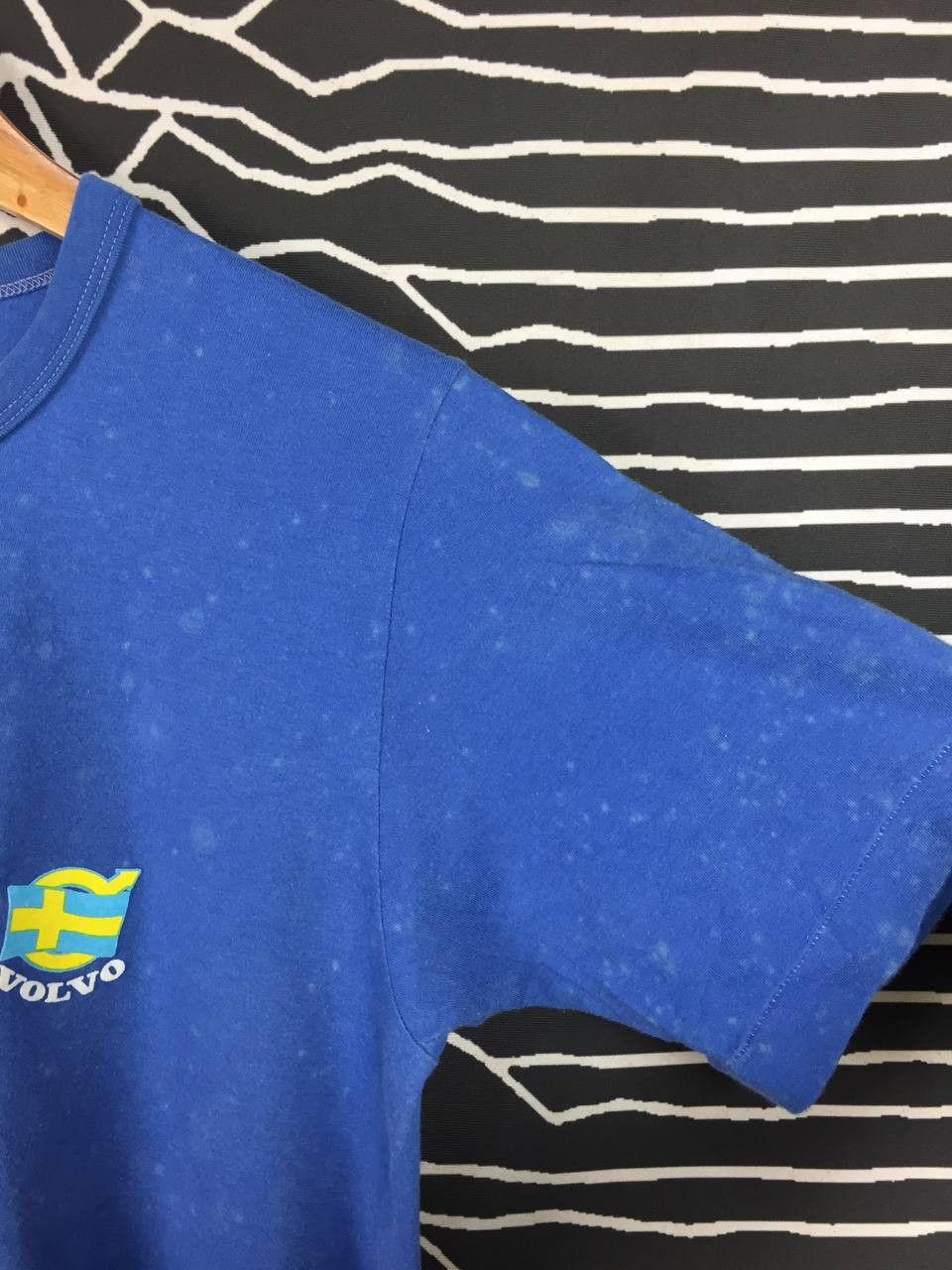 Vintage Vtg 90s Volvo Sweden Car Maker Small Logo Single Stitch Tee Size US S / EU 44-46 / 1 - 4 Thumbnail