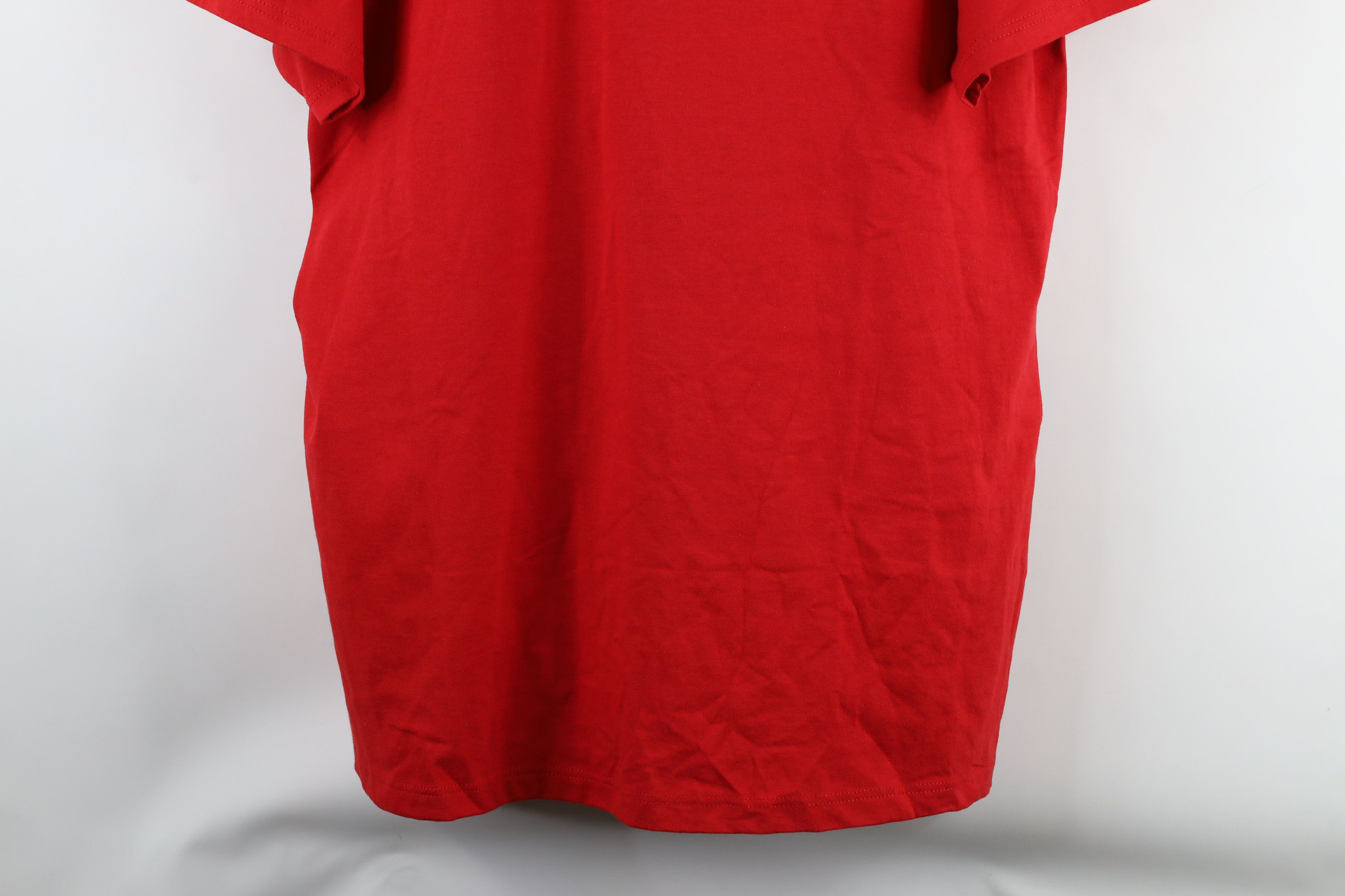 Vintage Vintage 90s Streetwear Heavyweight T-Shirt Red USA Size US L / EU 52-54 / 3 - 3 Thumbnail