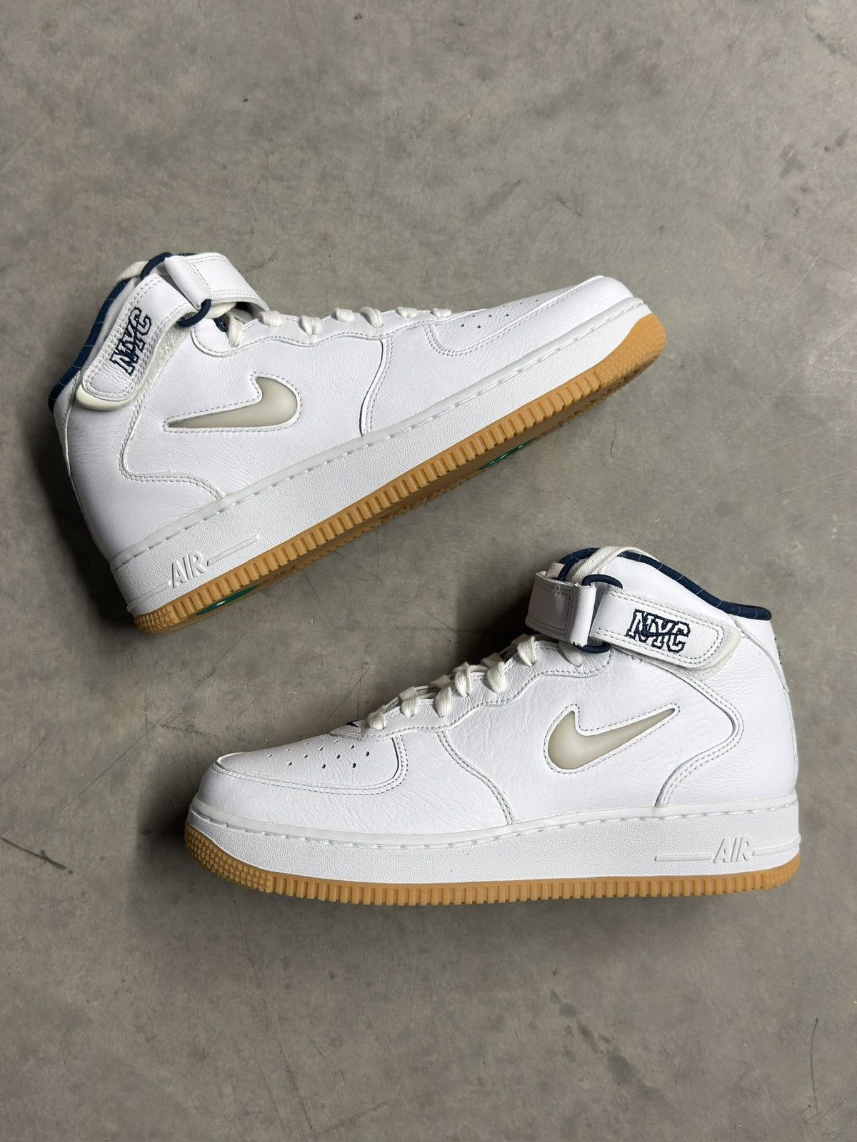 Nike Nike Air Force 1 Mid QS Jewel NYC Size US 8.5 / EU 41-42 - 1 Thumbnail
