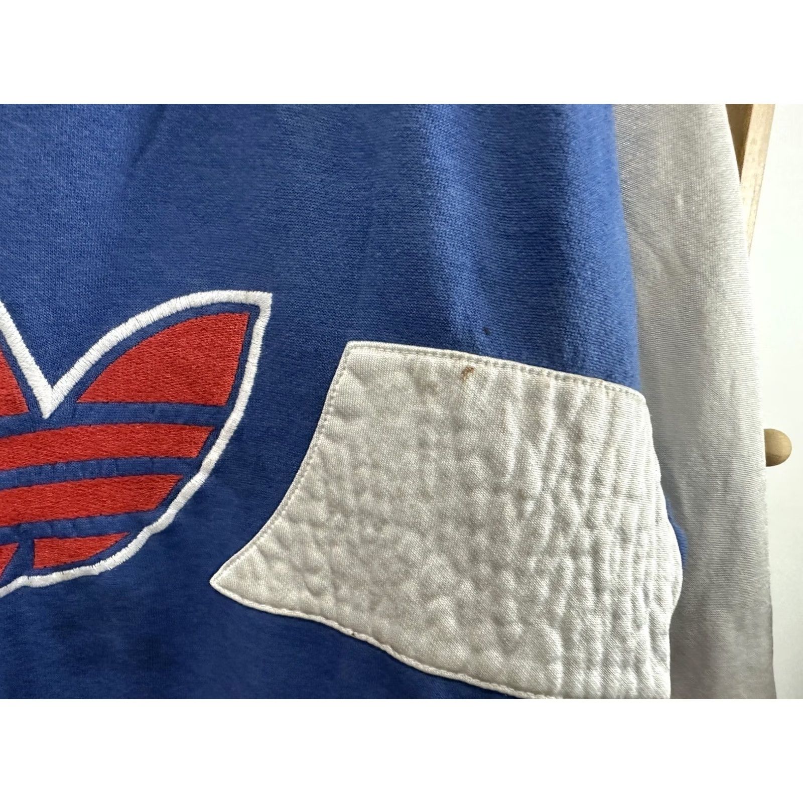 Adidas VTG Adidas Trefoil Color Block Striped Bold Crewneck Sweatshirt Size S Mens Multicolor USA 80s Size US S / EU 44-46 / 1 - 5 Thumbnail