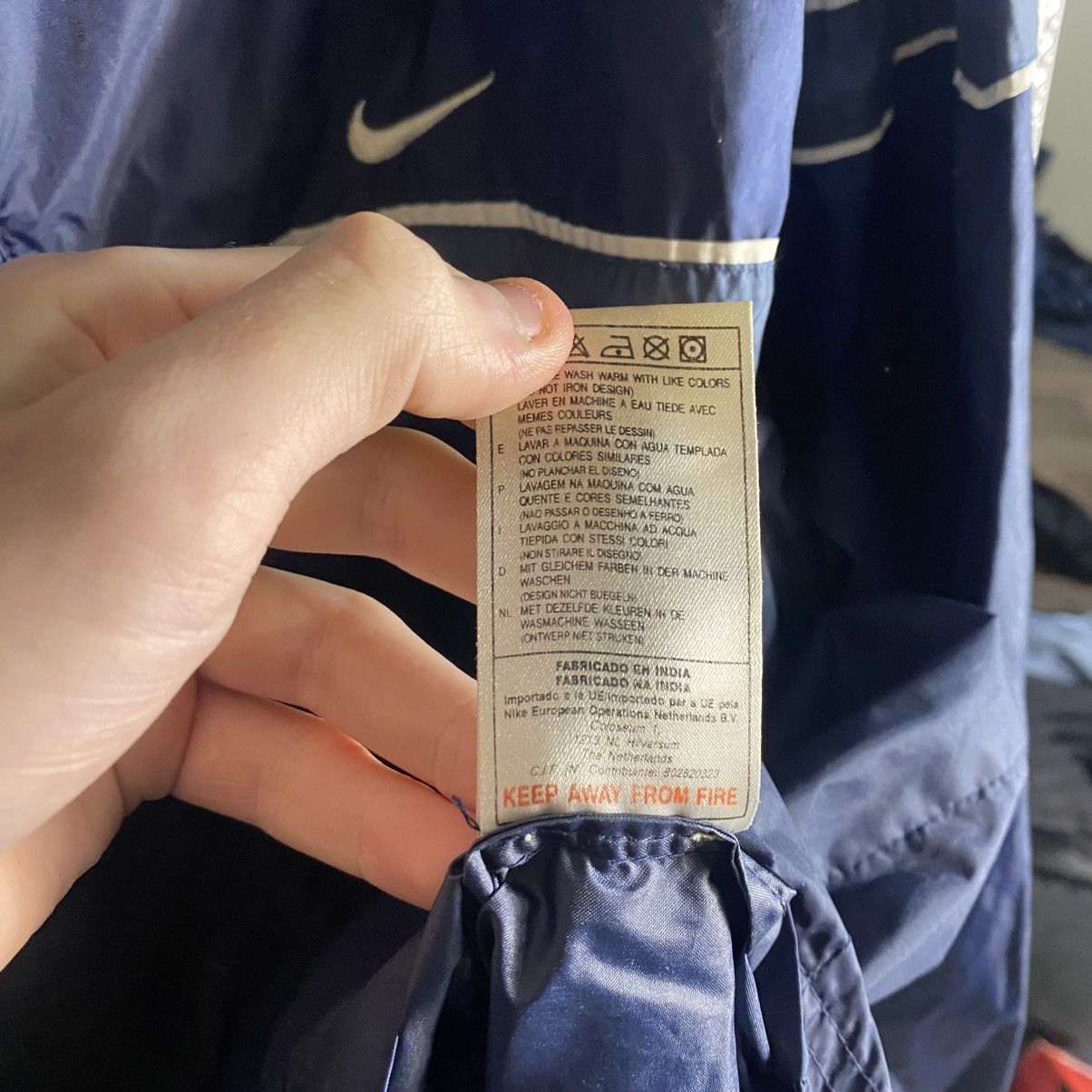 Nike Vintage Nike Track Jacket Full Zip Y2K 90s Swoosh Size US S / EU 44-46 / 1 - 10 Thumbnail
