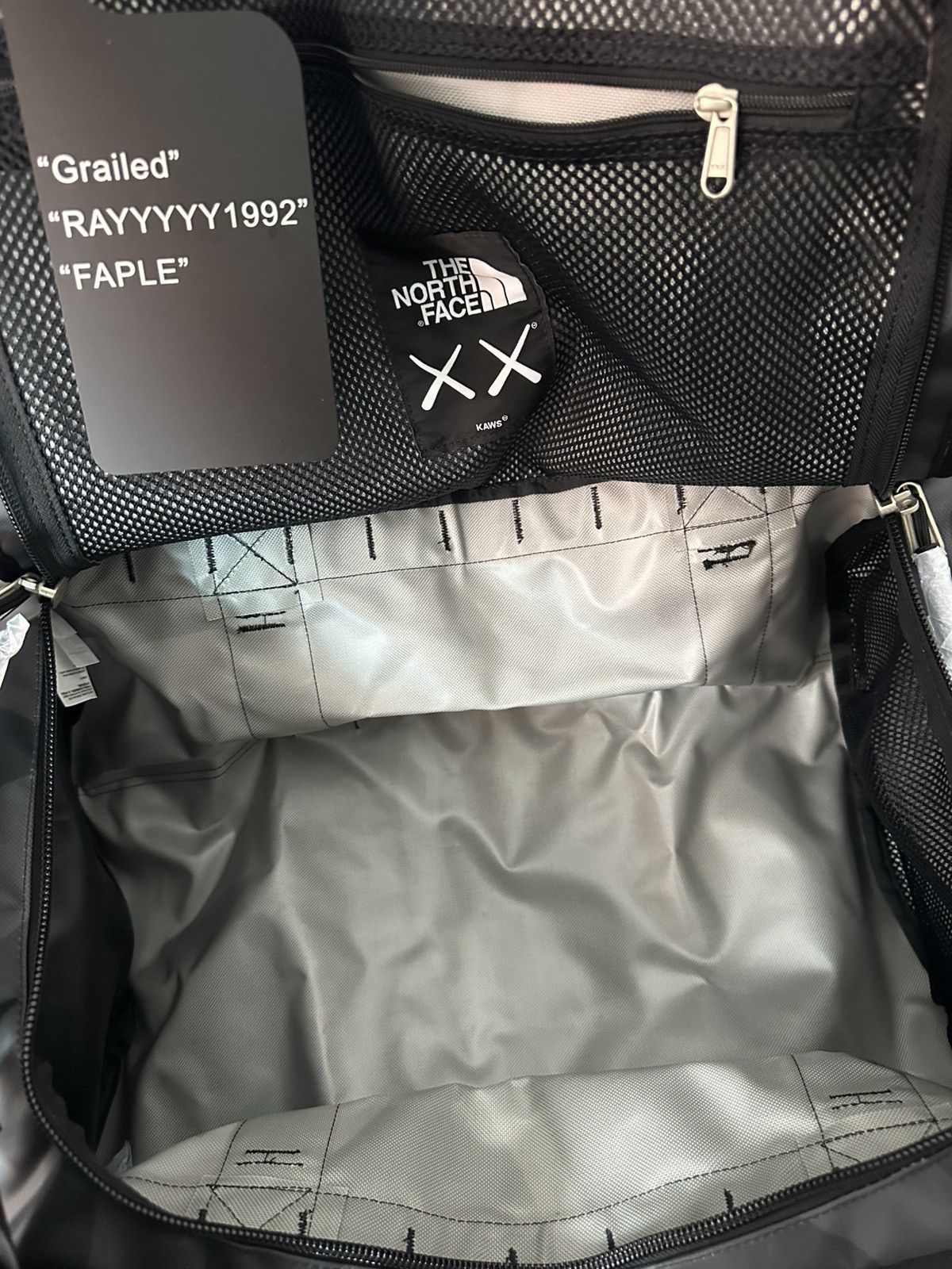 Kaws × The North Face Kaws x The North Face Basecamp Duffel Size ONE SIZE - 14 Thumbnail