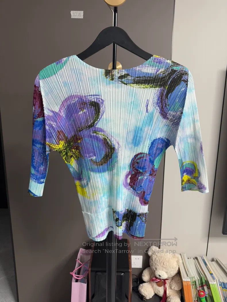 Issey Miyake Issey Miyake Blue Iris Print Top Size L / US 10 / IT 46 - 2 Thumbnail