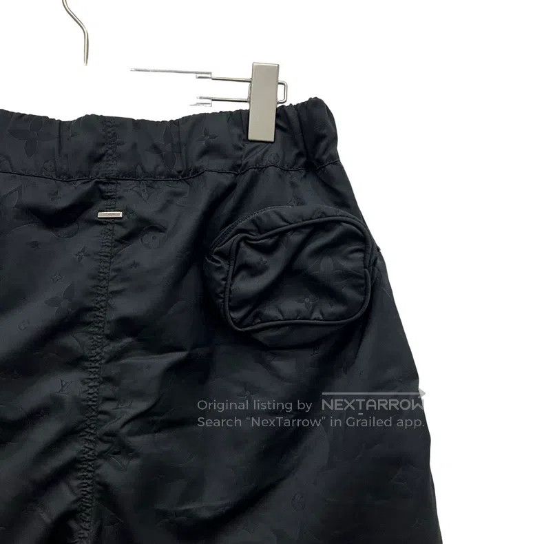 Louis Vuitton Louis Vuitton size l Black dark grain full print shorts Size US 28 / EU 44 - 5 Thumbnail