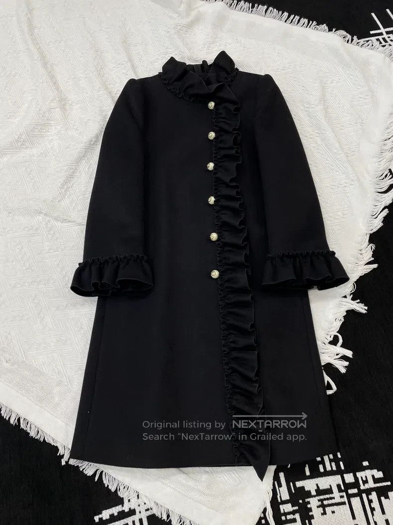 Gucci Gucci Black pearl buckle wool coat Size M / US 6-8 / IT 42-44 - 2 Thumbnail