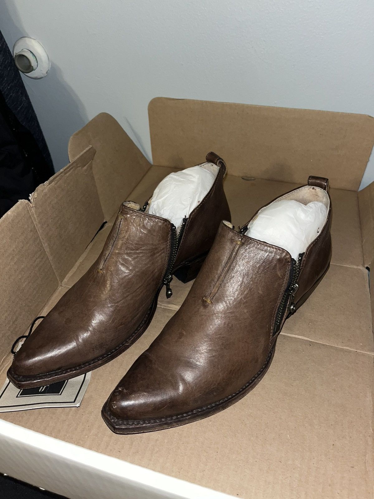 Frye Womens FRYE Sacha Moto Shootie Size US 9.5 / IT 39.5 - 6 Thumbnail