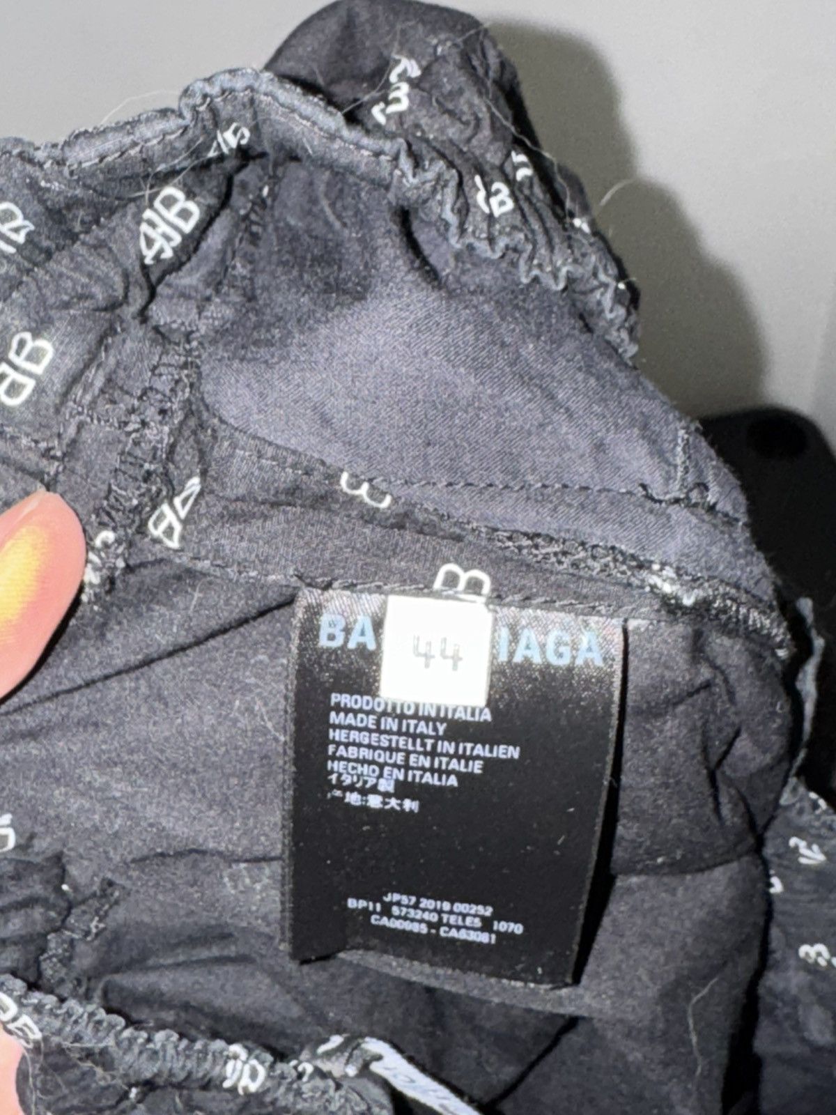 Balenciaga Balenciaga logo all over boxer style shorts in blacj Size US 30 / EU 46 - 5 Thumbnail
