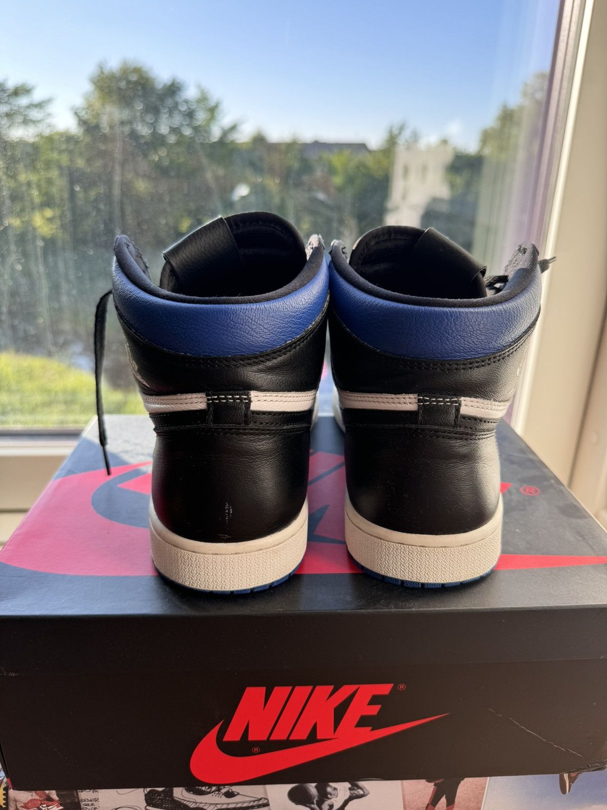 Jordan Brand × Nike Nike air Jordan 1, royal toe, US9 Size US 9 / EU 42 - 4 Thumbnail