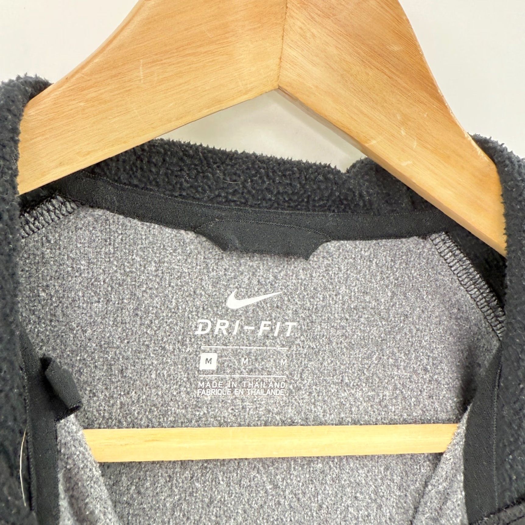 Nike Nike Dri-FIT Hoodie Full Zip Jacket Women's Gray Black Thumb Hole Athletic Jacket Women M Gray Track Size M / US 6-8 / IT 42-44 - 3 Thumbnail