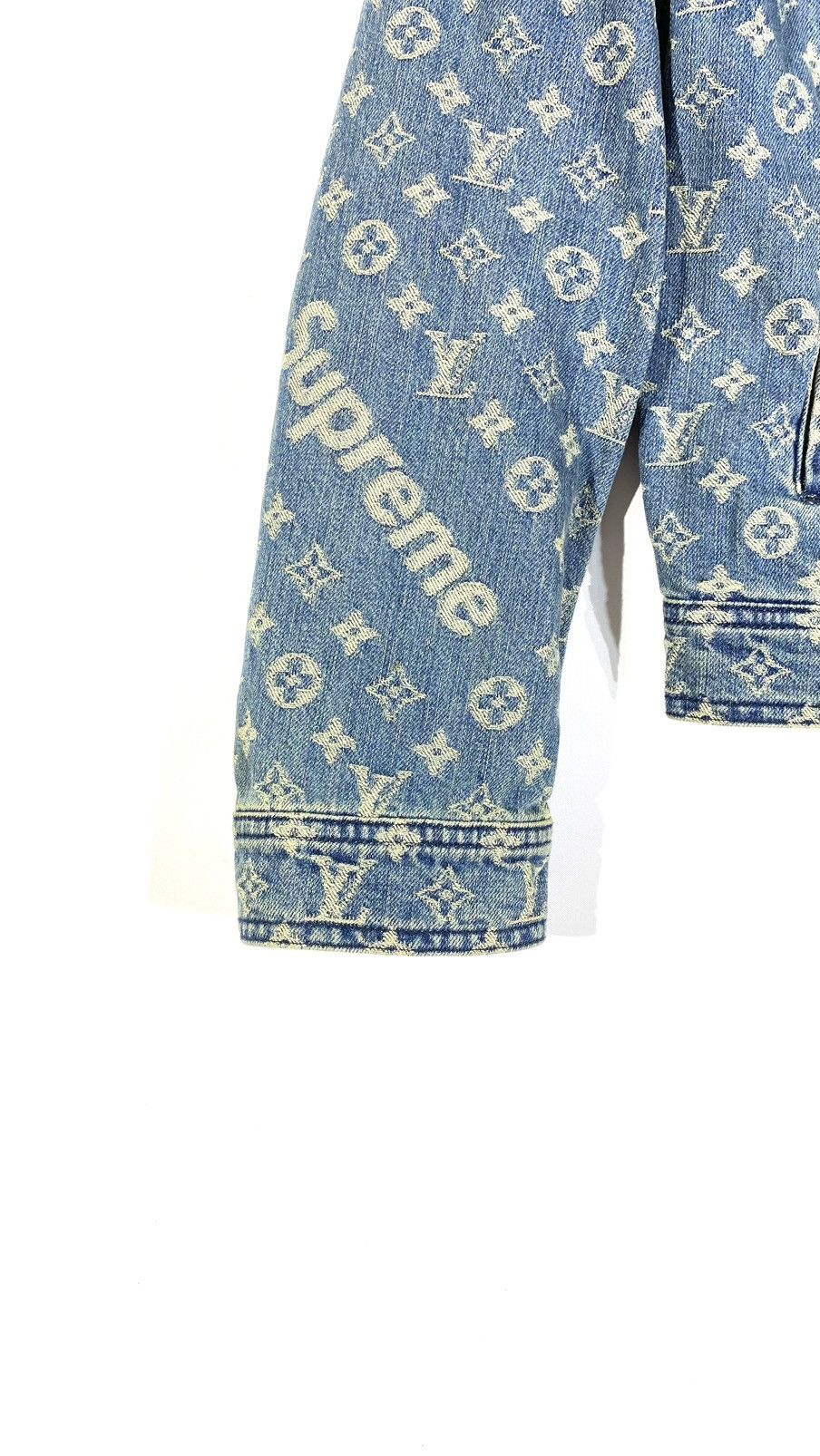 Louis Vuitton × Supreme Louis Vuitton X Supreme 54 Denim Jacket Blue Monogram Size US L / EU 52-54 / 3 - 6 Thumbnail