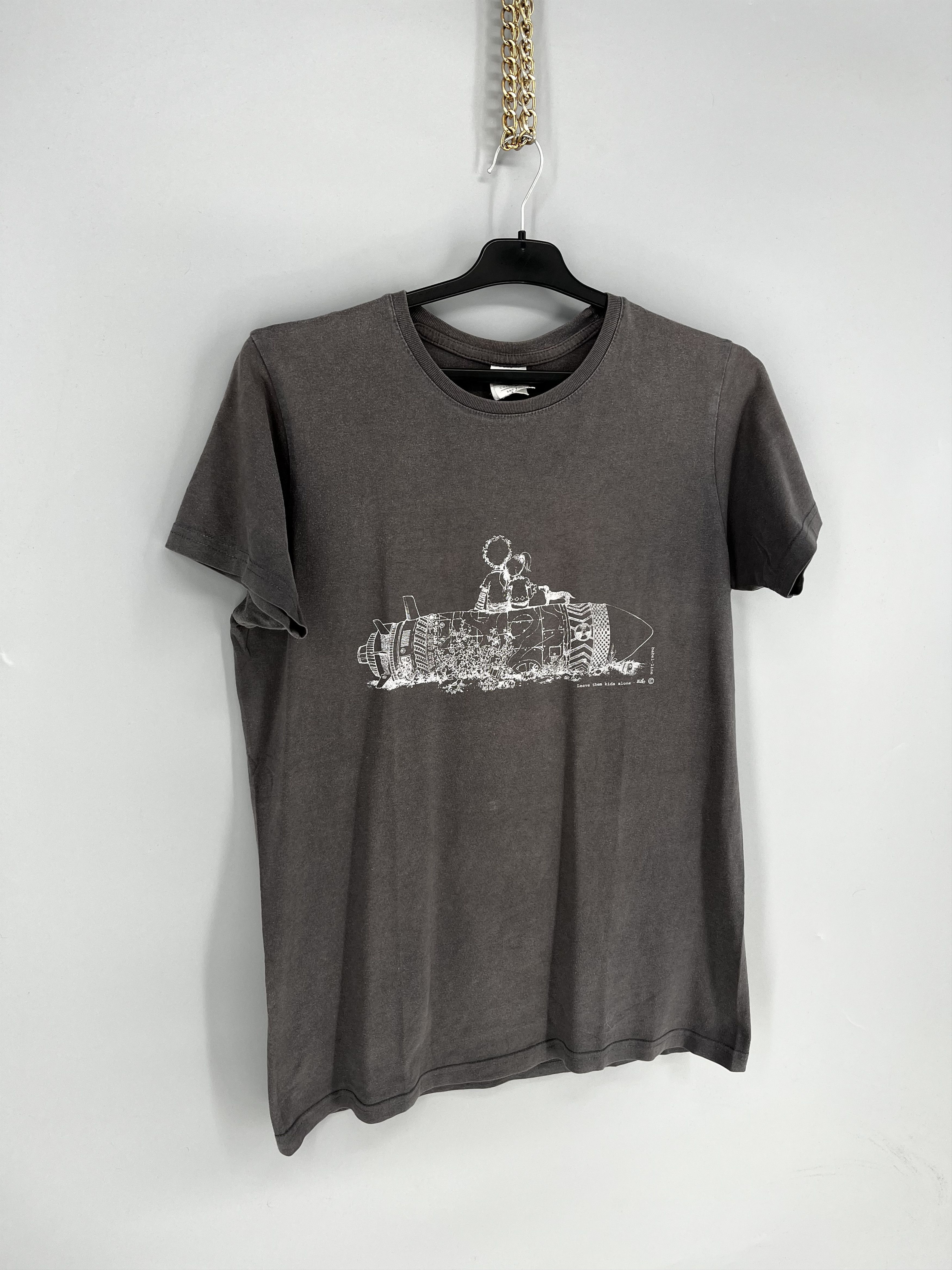 Other Vintage Leave Them Kids Alone Graphic Tee Size US M / EU 48-50 / 2 - 2 Thumbnail