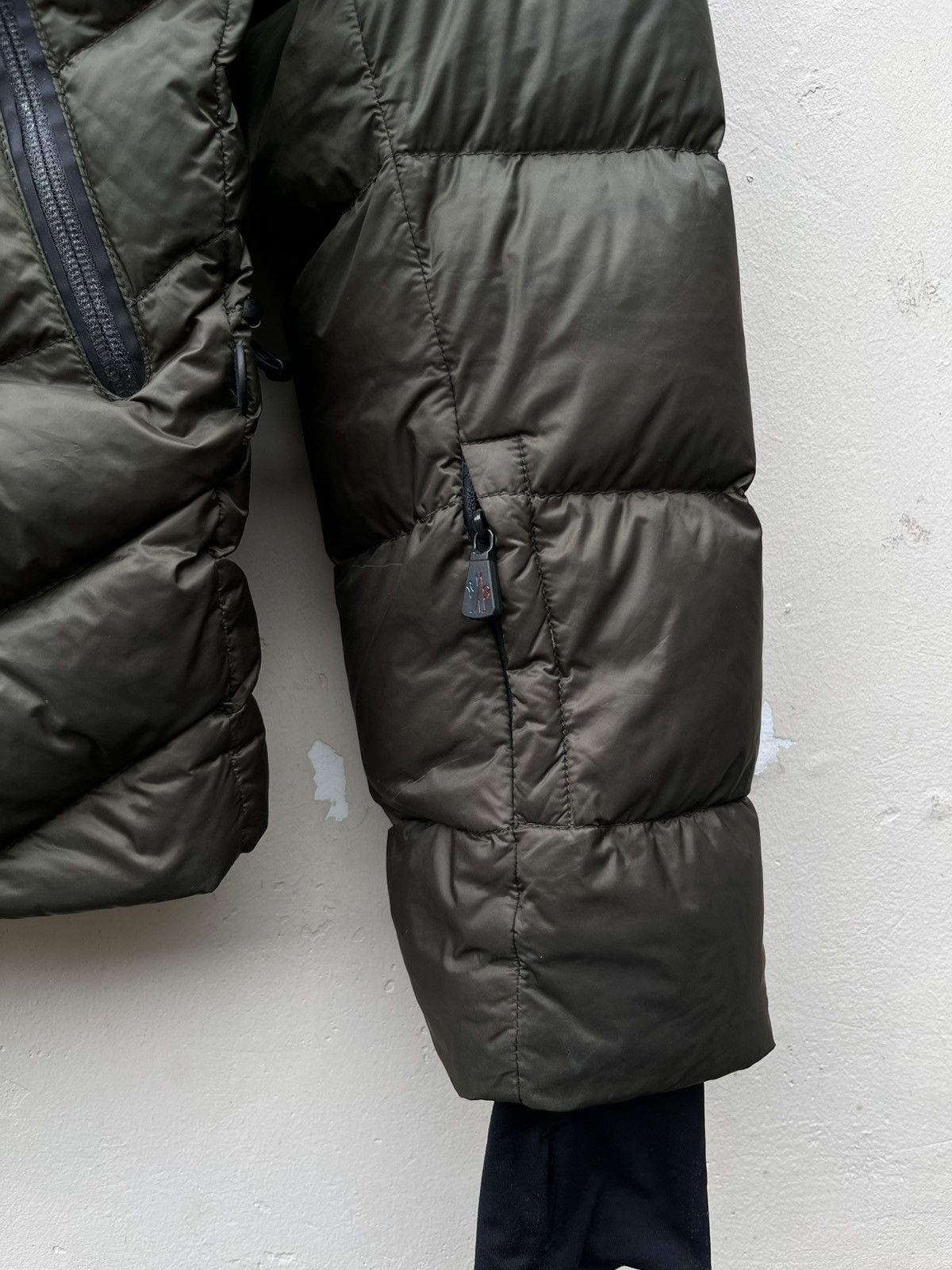 Moncler × Moncler Grenoble MONCLER GRENOBLE BRIVE GUIBOTTO DOWN JACKET Size US L / EU 52-54 / 3 - 6 Thumbnail