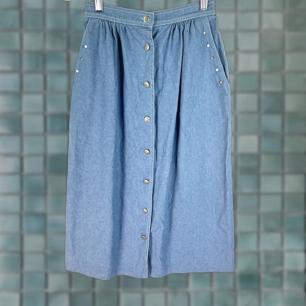 GRAFF Vintage Graff Women's Denim Skirt Size 6 Midi Pockets Studded Blue Stretch Casual Size 28" / US 6 / IT 42 - 1 Thumbnail